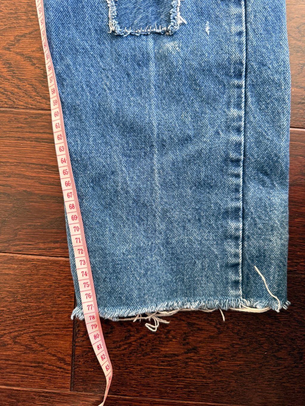 W31 L30 vintage Levis 509s 30/31” measured dark denim patch work blue 90s 509s USA