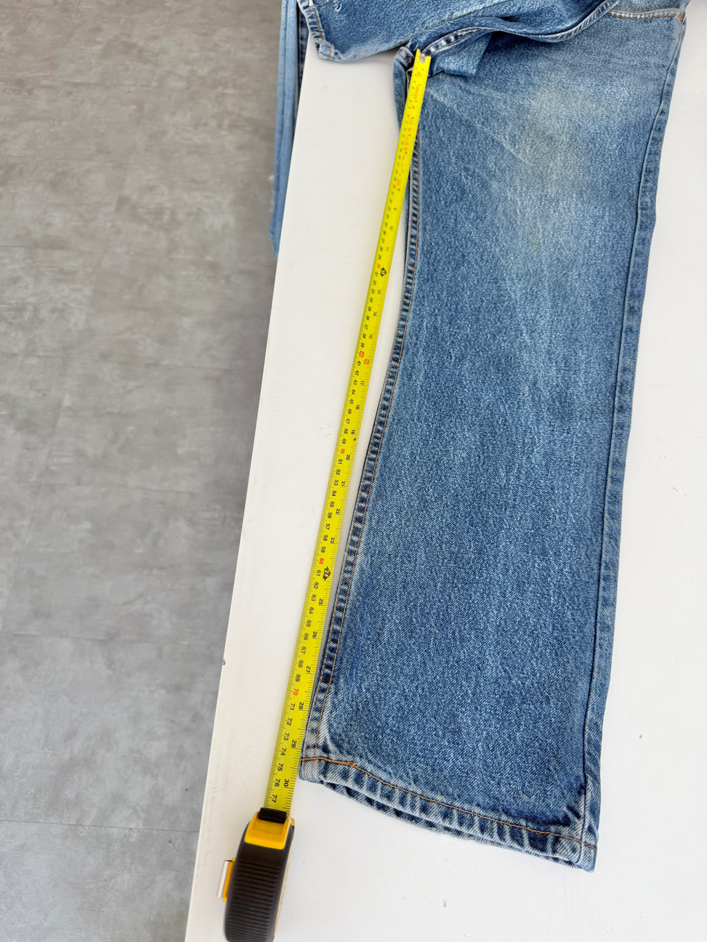 W34 L29 vintage Levis 505 32/34” measured waist dark faded USA 90s 505s