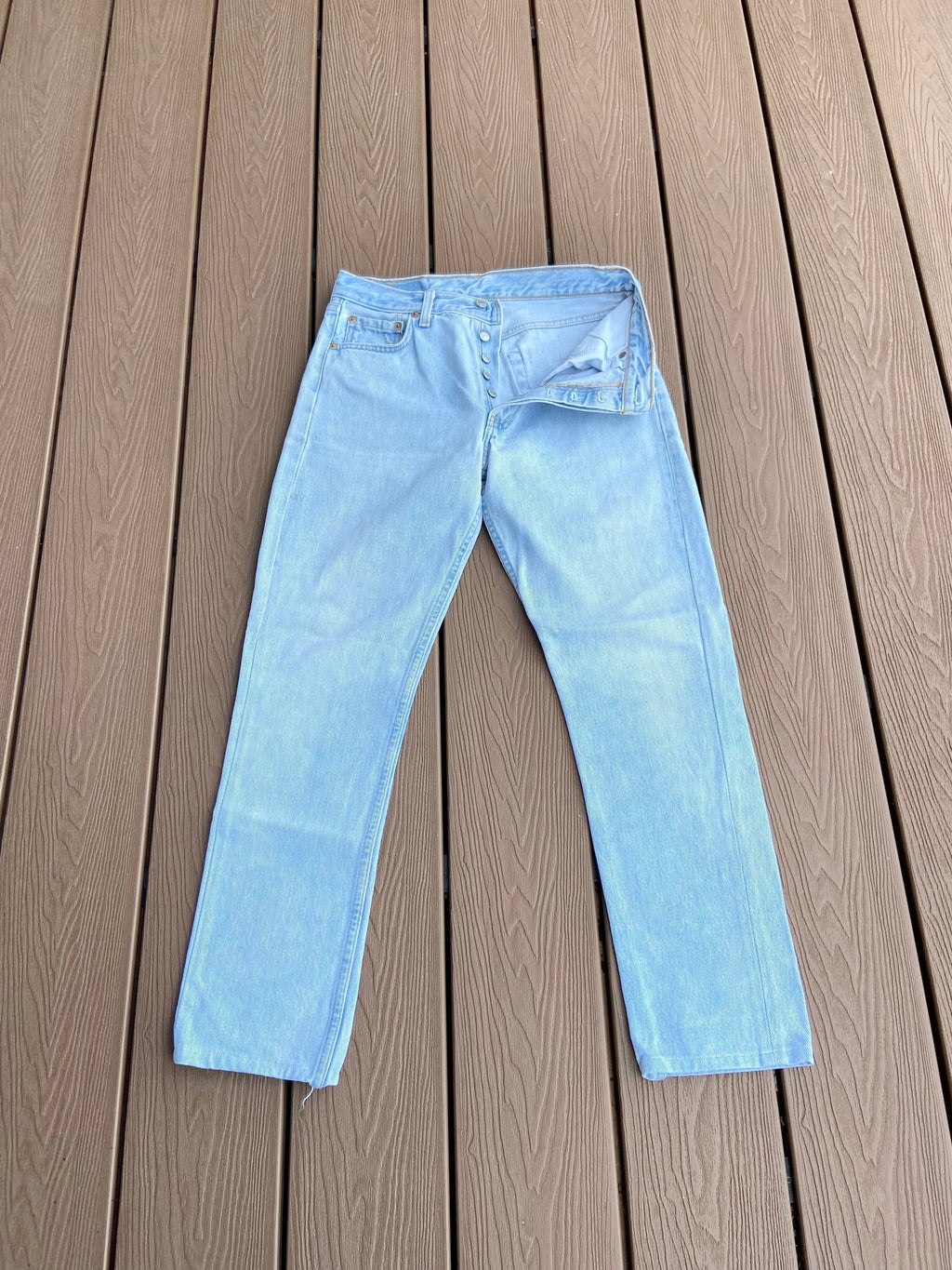 Soft Vintage levis 501 jeans w27” stone wash light blue
