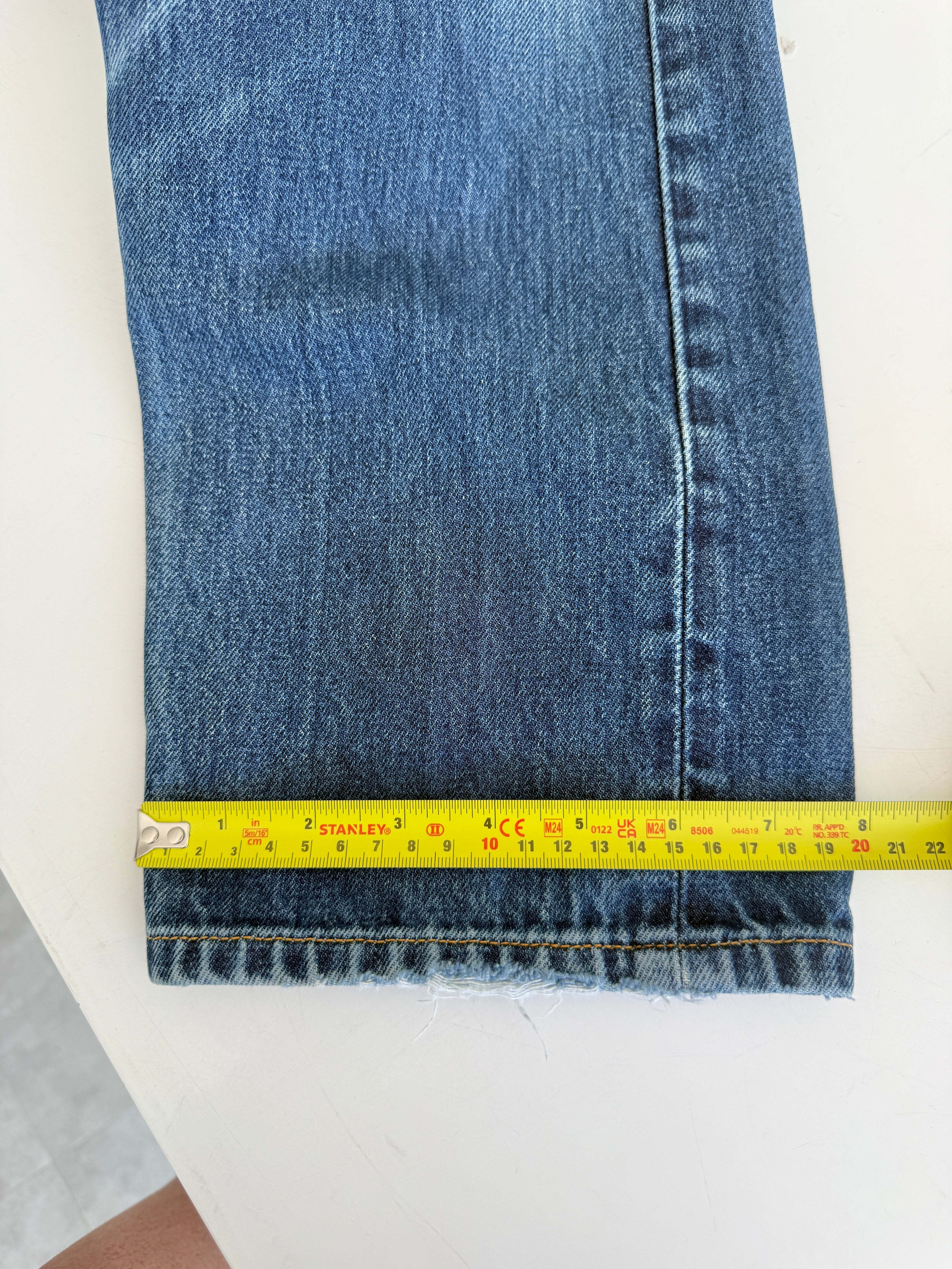 W29 L28 vintage Levis 501s 28/29” measured waist indigo faded blue Y2K  501s