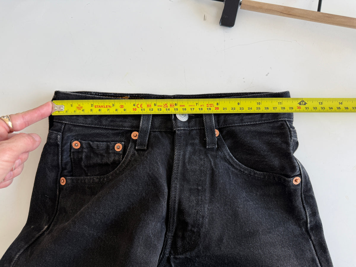 W22 L27 vintage Levis 501s 21/22” measured black fade 501s 90s