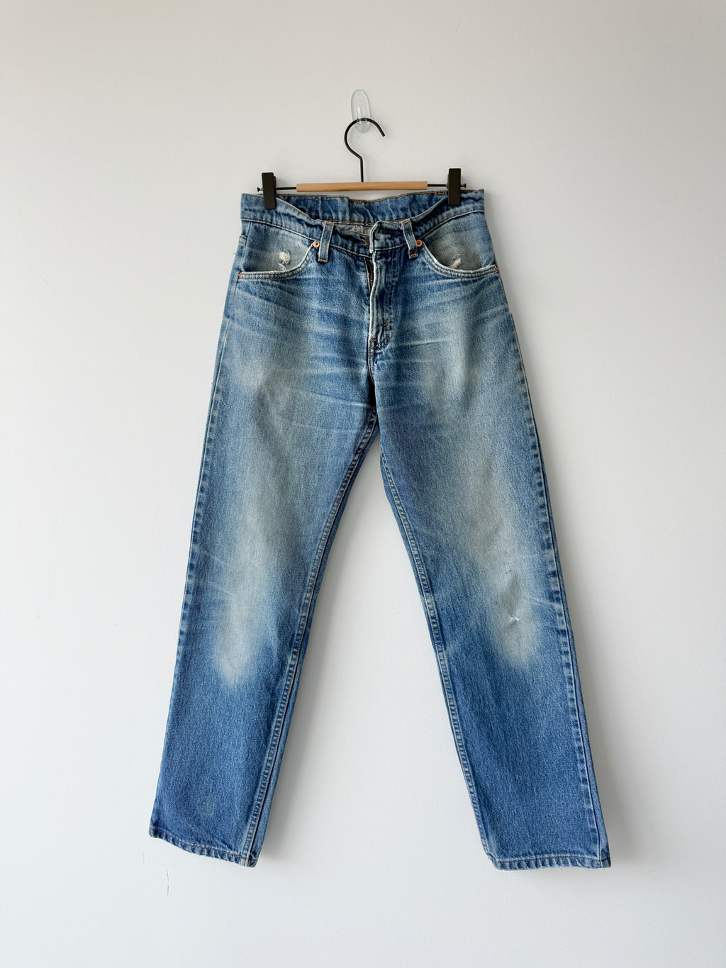Soft W29 L31 vintage Levis 520 28/29” measured waist dark faded 520s 90s USA denim orange tab