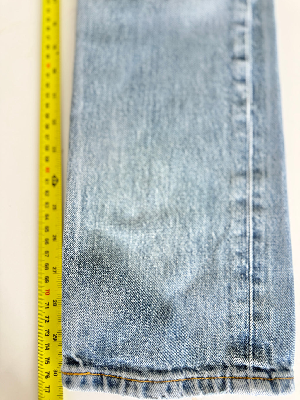 W25 L30 vintage Levis 501 24/25” measured unique faded blue denim 90s Levi’s 501s