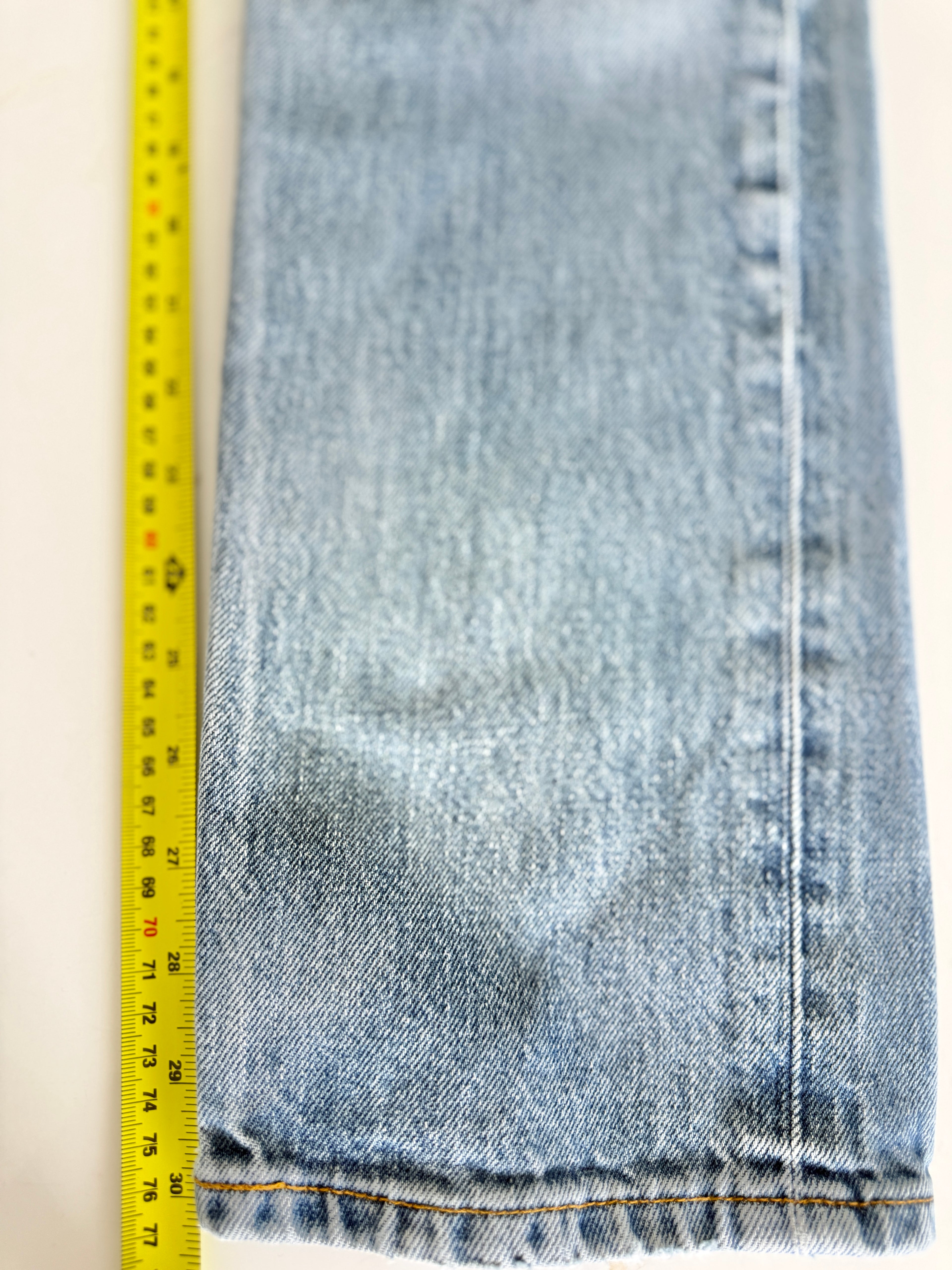 W25 L30 vintage Levis 501 24/25” measured unique faded blue denim 90s Levi’s 501s
