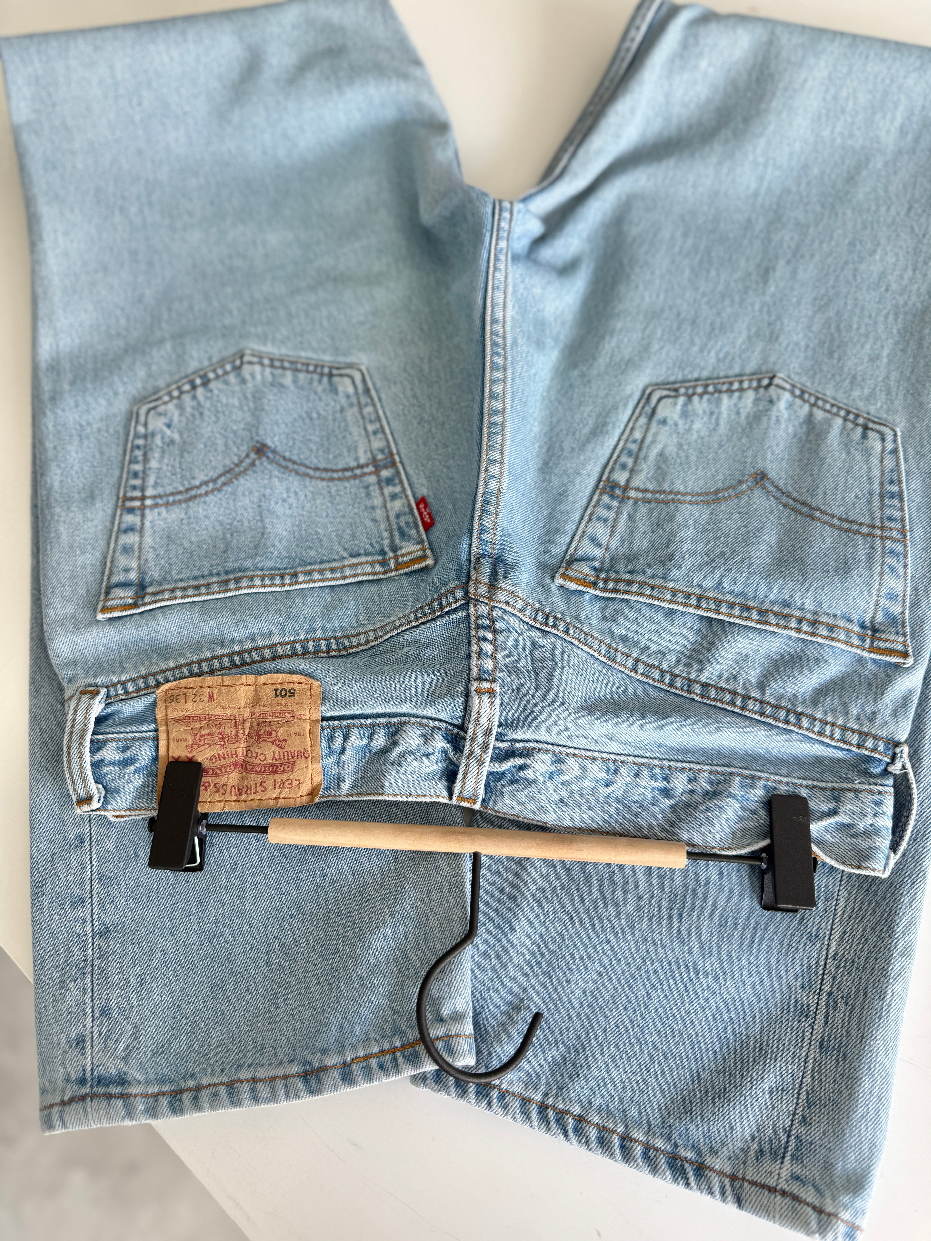 W29 L33 vintage Levis 501 29” measured light blue faded 90s denim Levi’s 501s