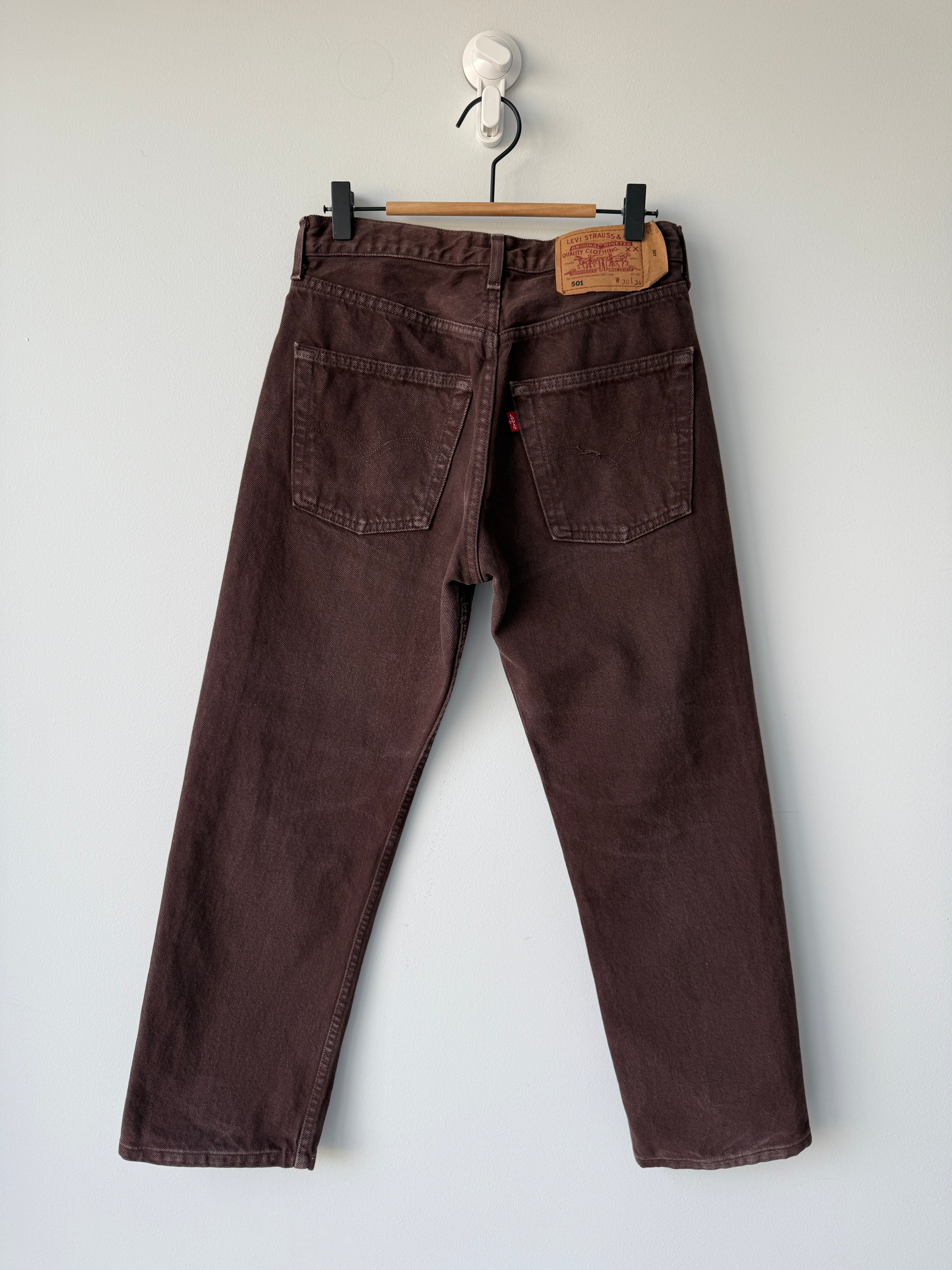 W27 L26 vintage Levis 501 26-27” dark brown 90s Levi’s 501s