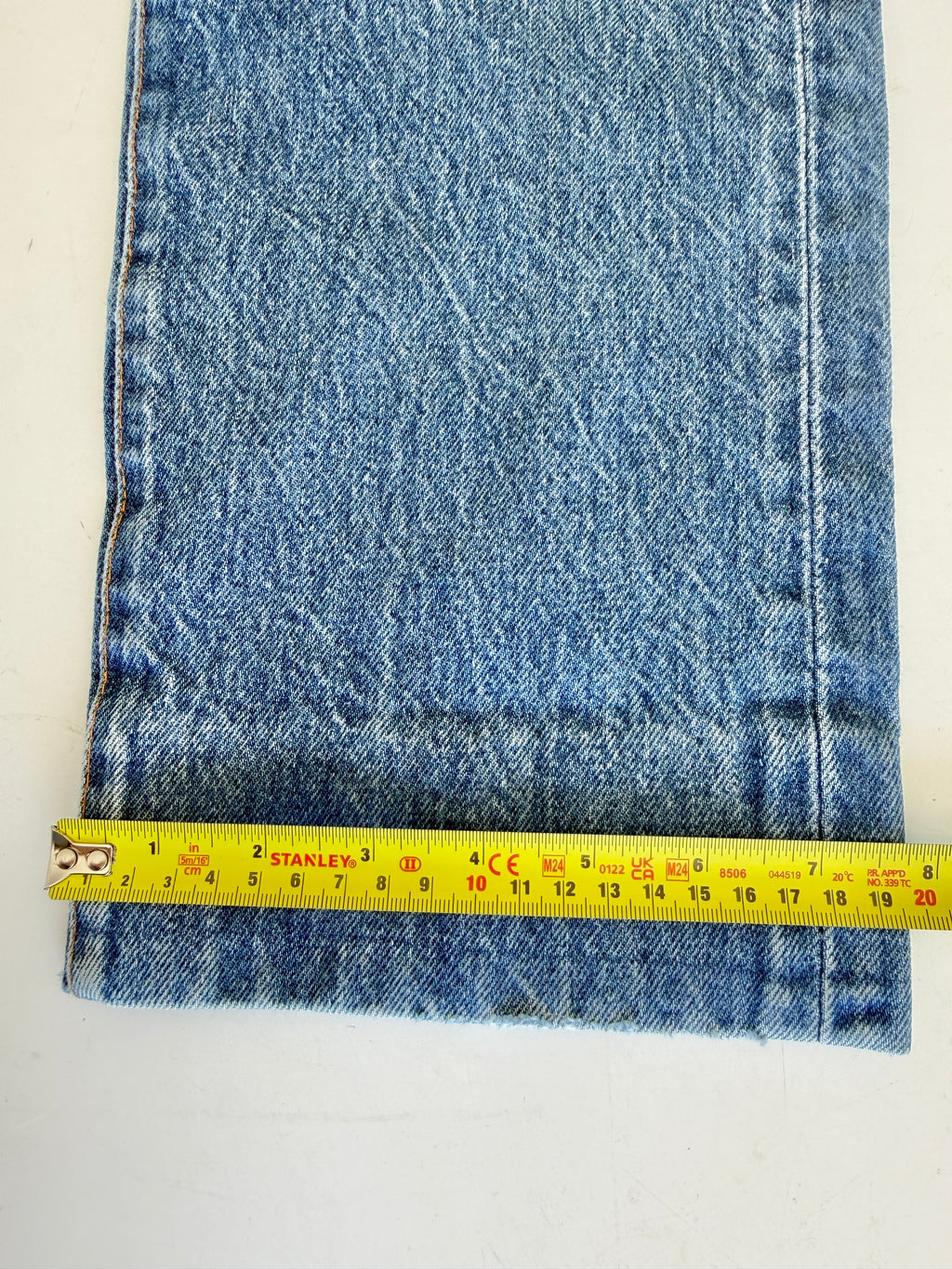 W27 L27 vintage Levis 501 26/27” measured waist dark faded blue 501s 80s