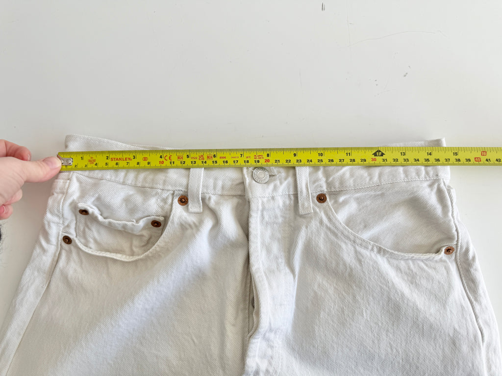W29 L27 vintage Levis 501 28-29” measured unique white denim 90’s 501s