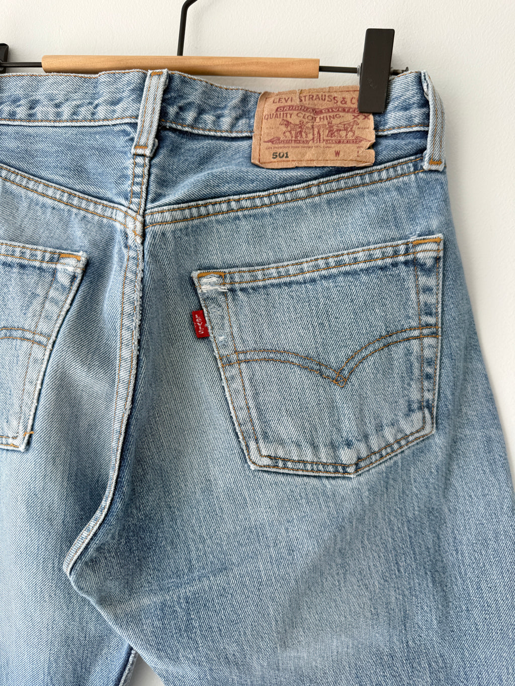 W28 L30 vintage Levis 501 27/28” measured waist dark faded blue 501s amazing fade 90s denim