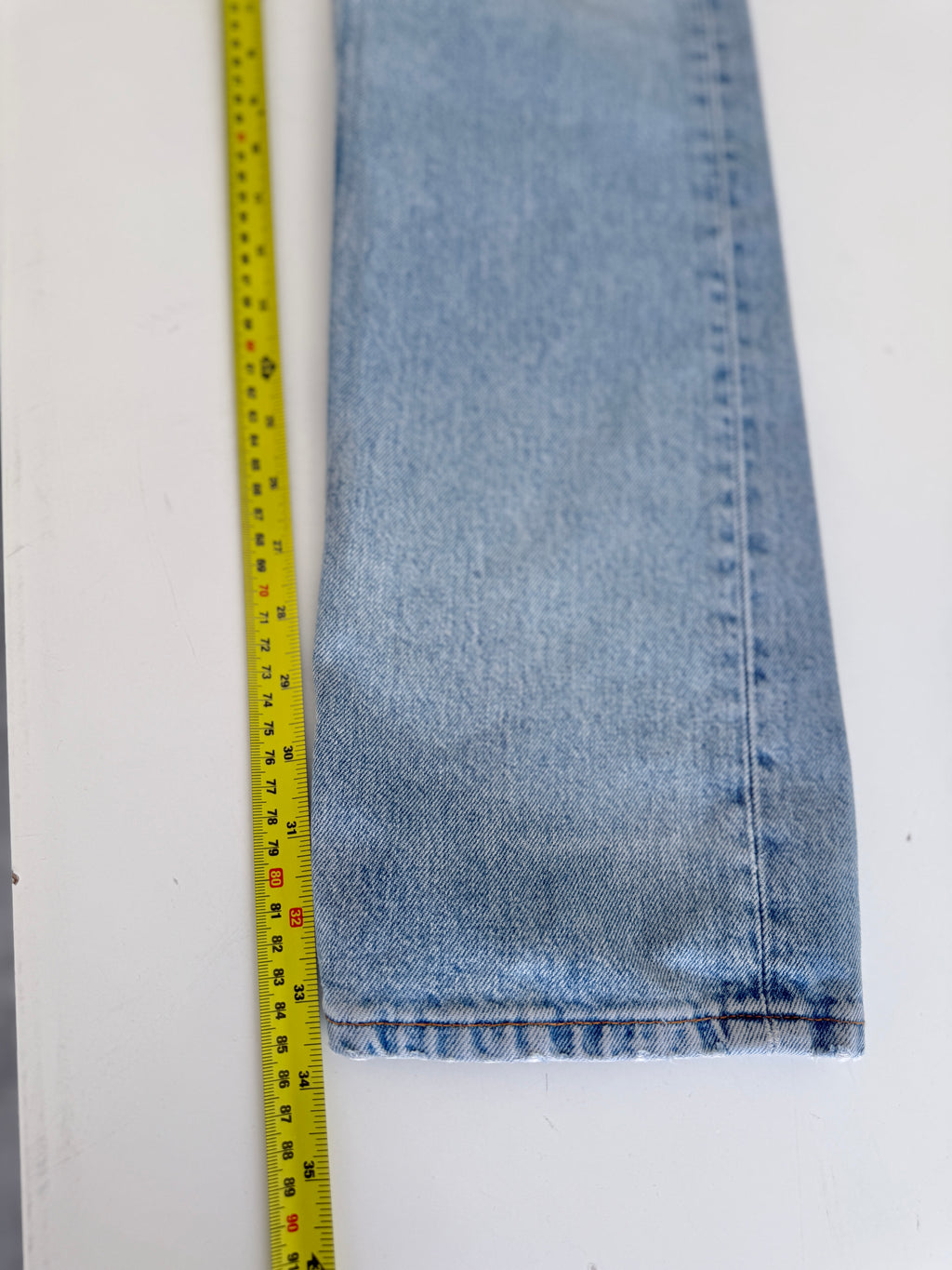 W27 L33 vintage Levis 501 27” measured light faded blue 90’s levi’s 501s