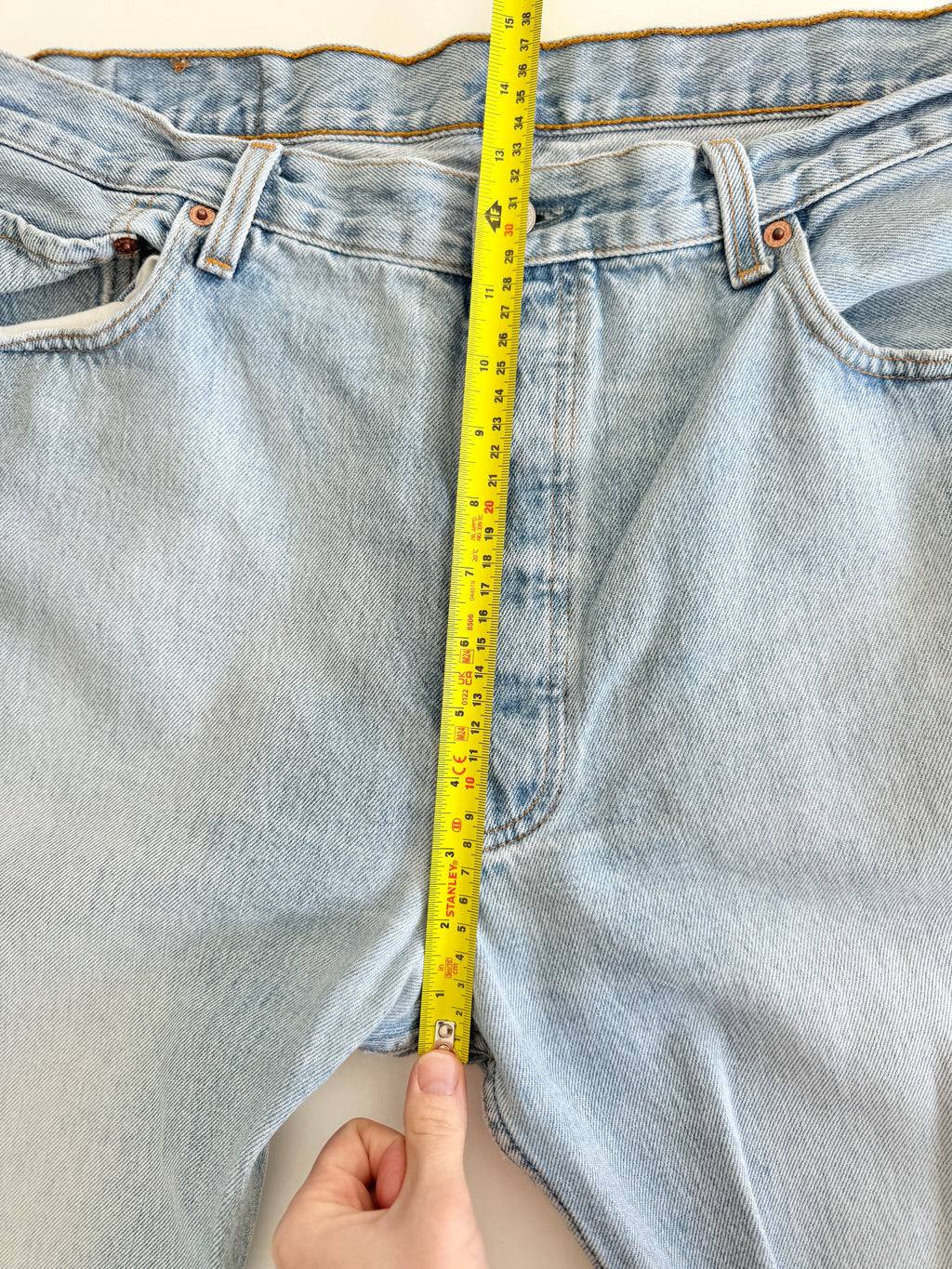 W36 L33 vintage Levis 501 35-36”” measured light blue 90s USA 501s