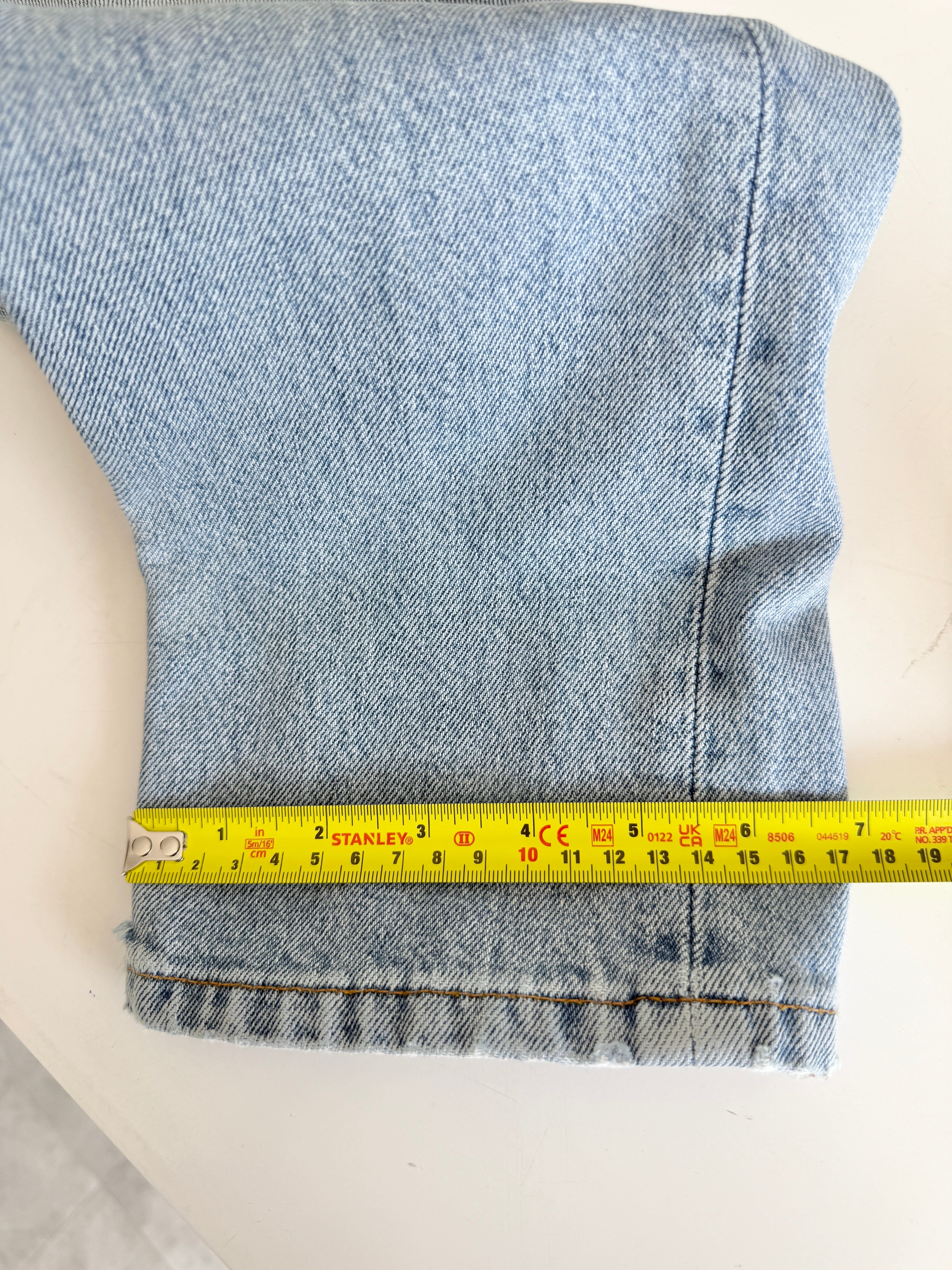 W23 L30 vintage Levis 501 22-23”measured light blue 90s USA 501s