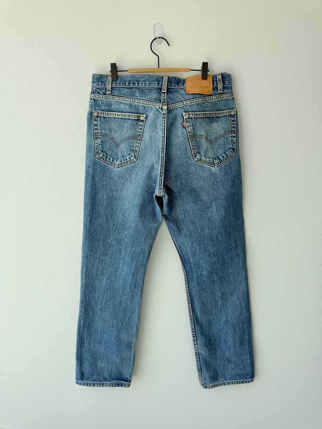 W34 L29 vintage Levis 505 32/34” measured waist dark faded USA 90s 505s