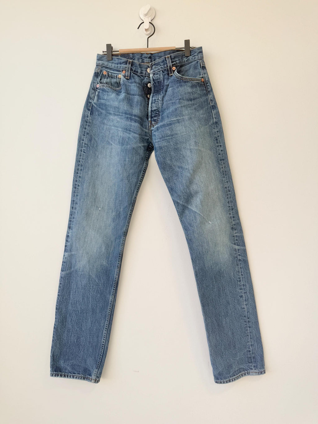Levis 501 vintage w29 L33 faded  dark blue 501s made in Hungary straight leg jeans 501 28”/29” waist (febuk)
