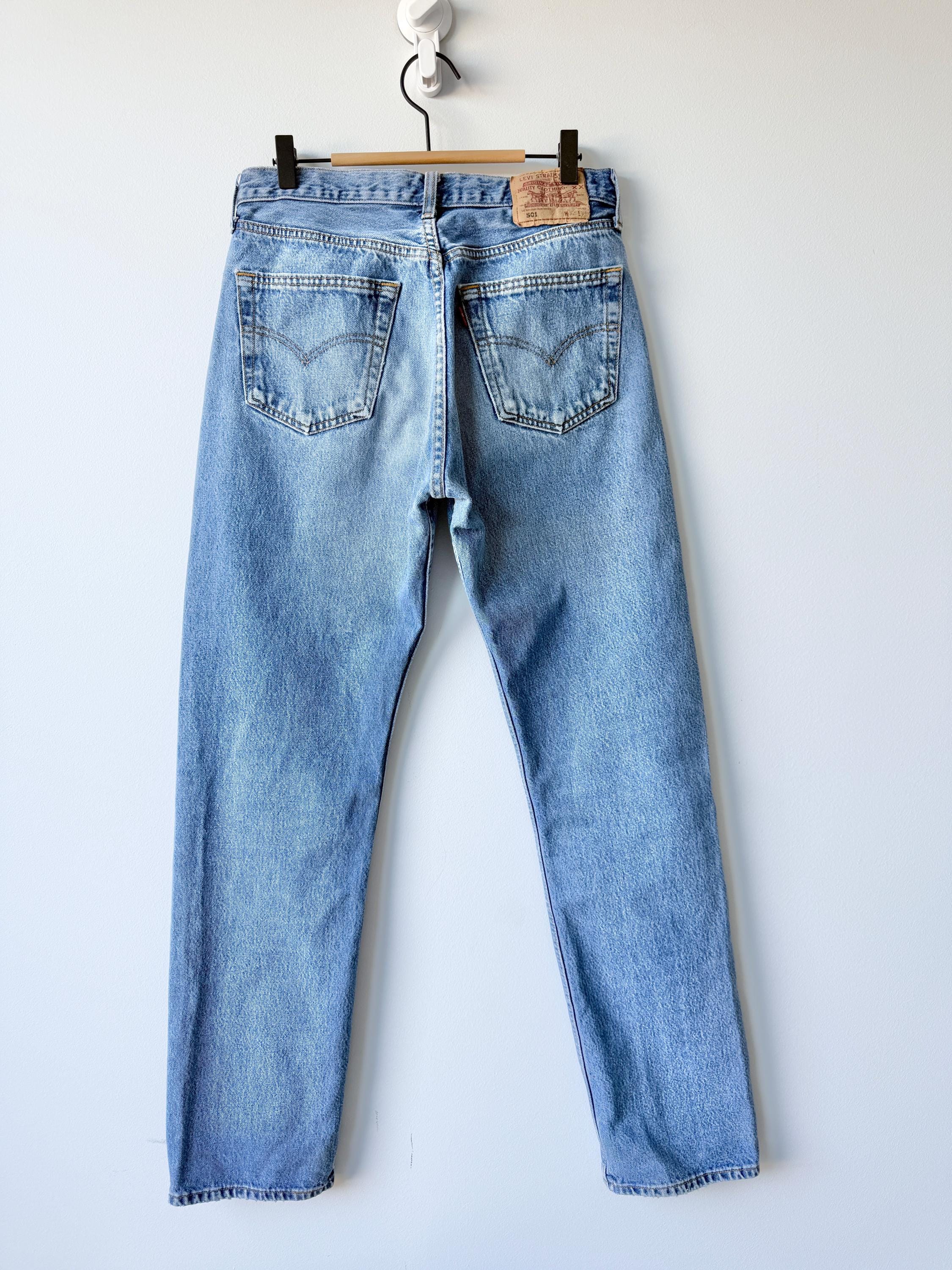 W29 L32 Levis 501 vintage 28-29” measured waist made in  y2k