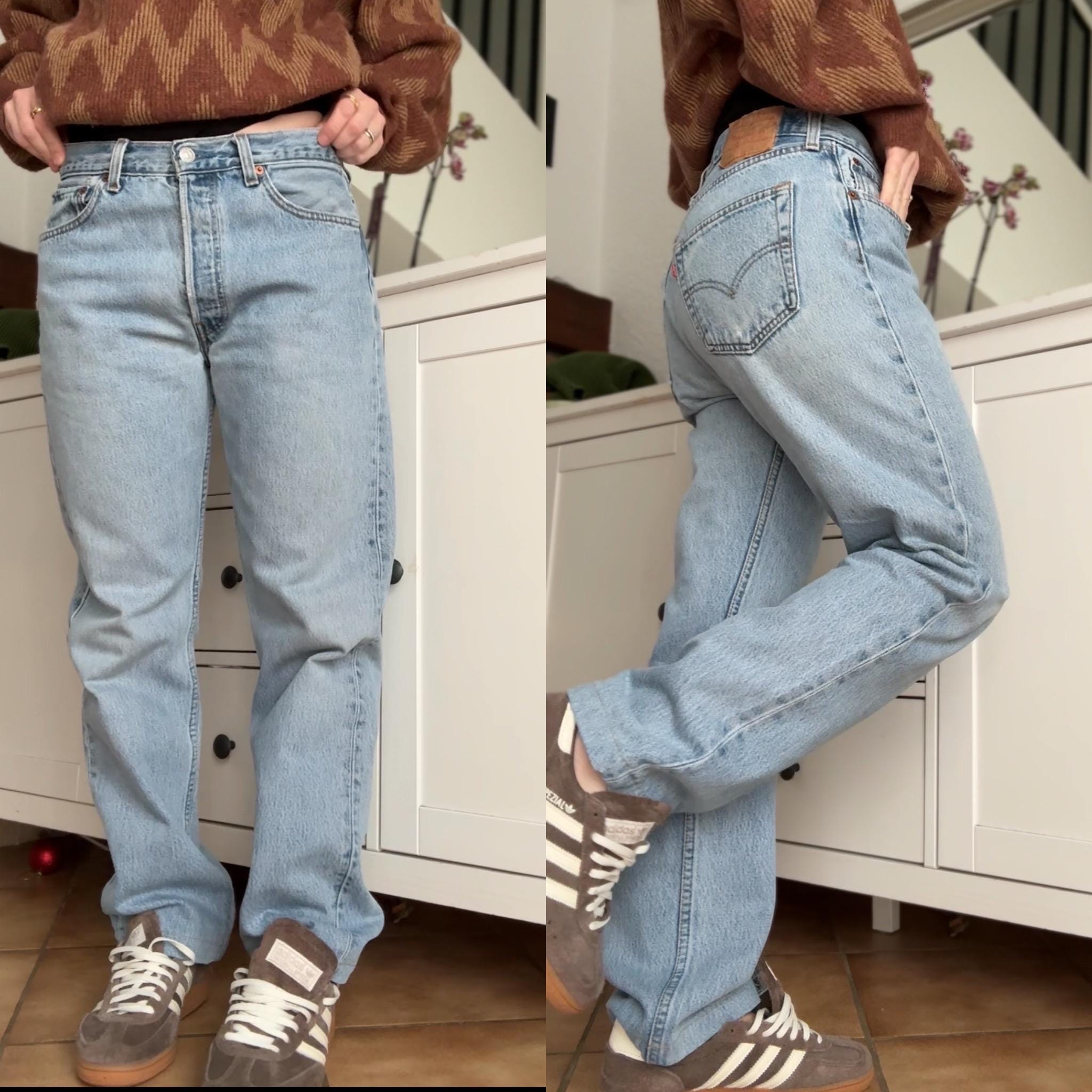 Levis 501 vintage w30 L28 light blue 501s made in USA 90s straight leg jeans 501 29”/30” waist