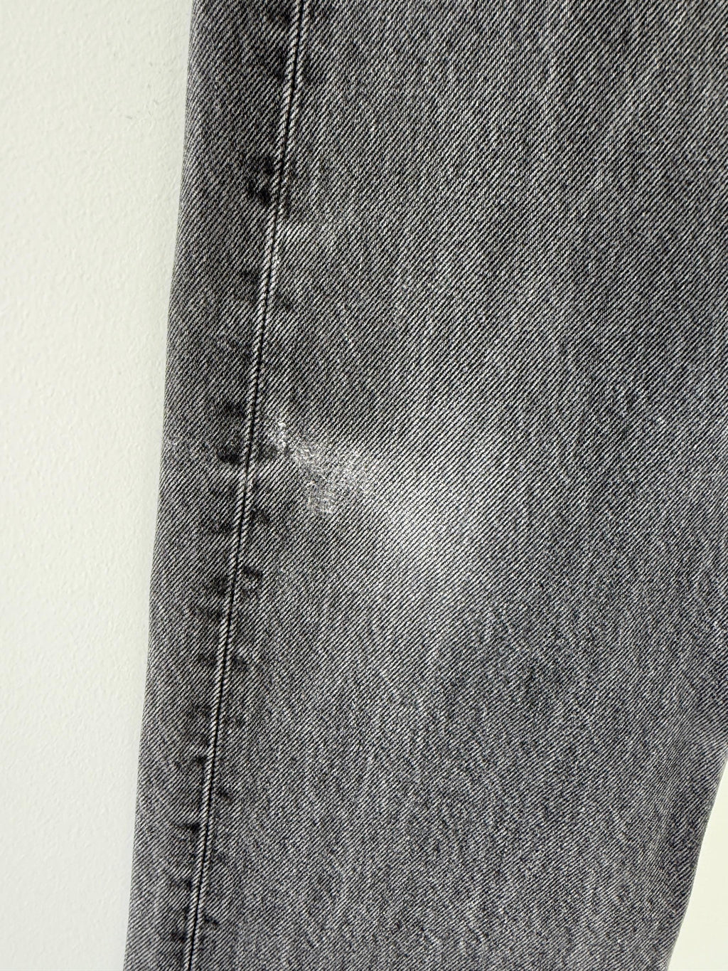 W29 L34 Levis 501 vintage 28-29” measured waist black made in USA 90s