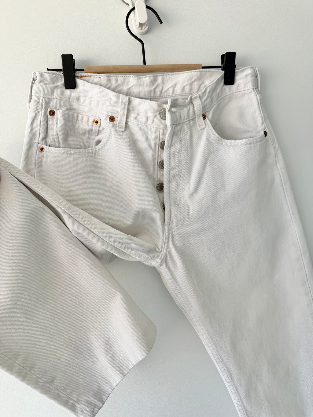 W29 L27 vintage Levis 501 28-29”” measured white denim 90s 501s