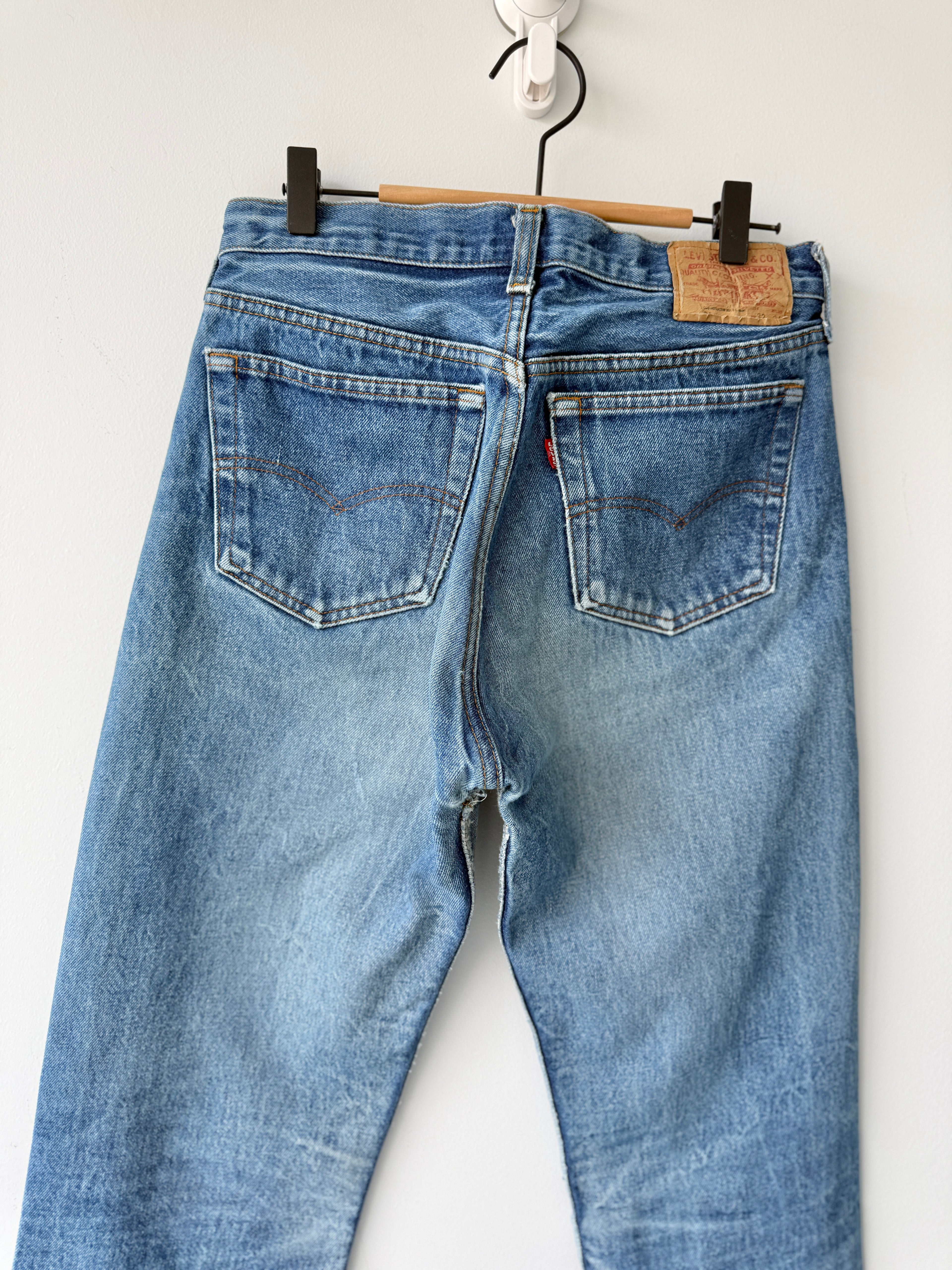 W30 L30 vintage Levis 501 29/30” measured dark faded blue 80sUSA Levi’s 501s