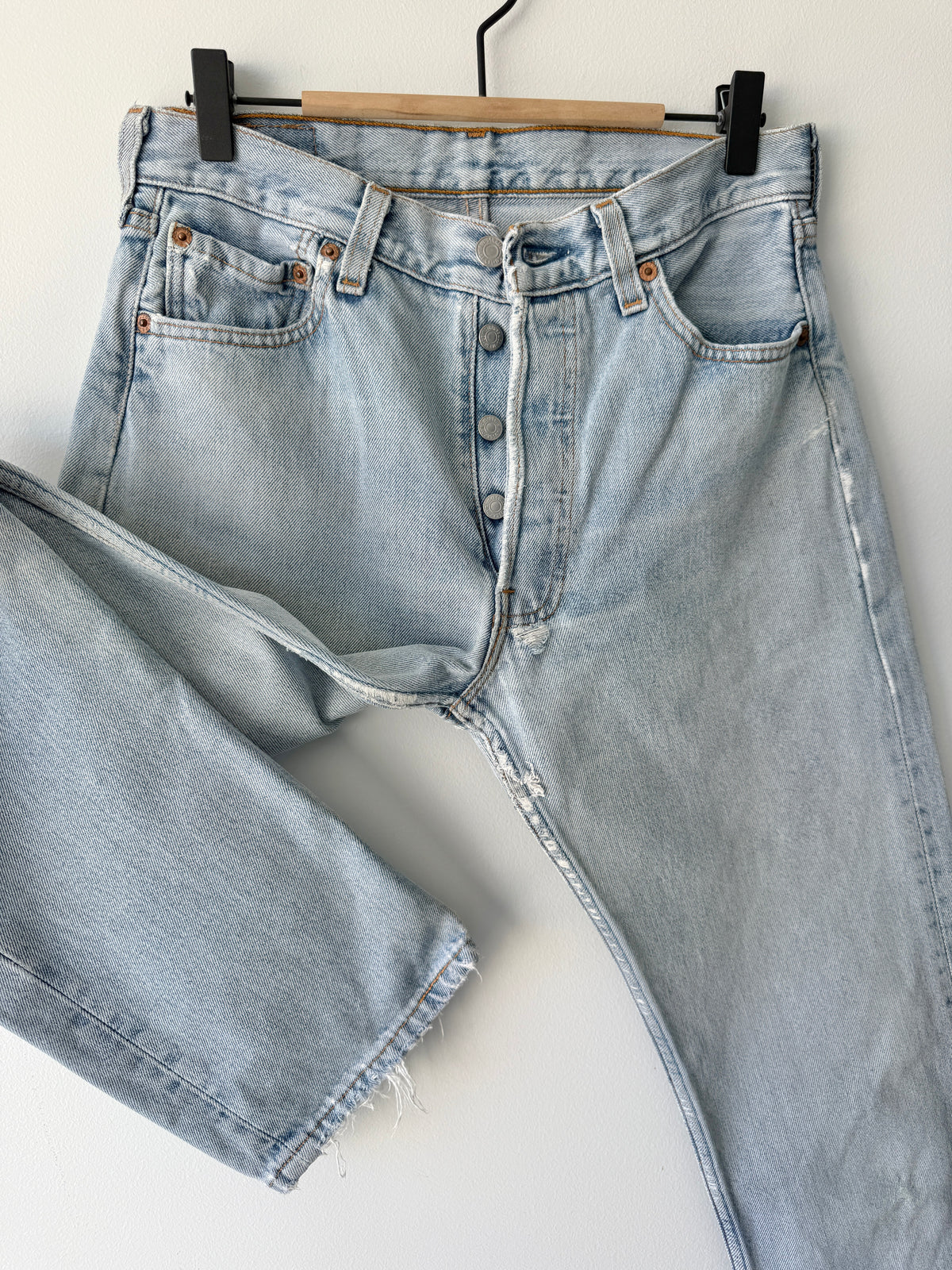 Soft W28 L30 vintage Levis 501s 28” measured light blue 501s 90s USA  distressed