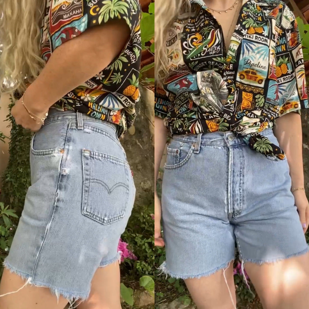 w29 Vintage Levi’s 901 button shorts light blue wash   Made in France 1995