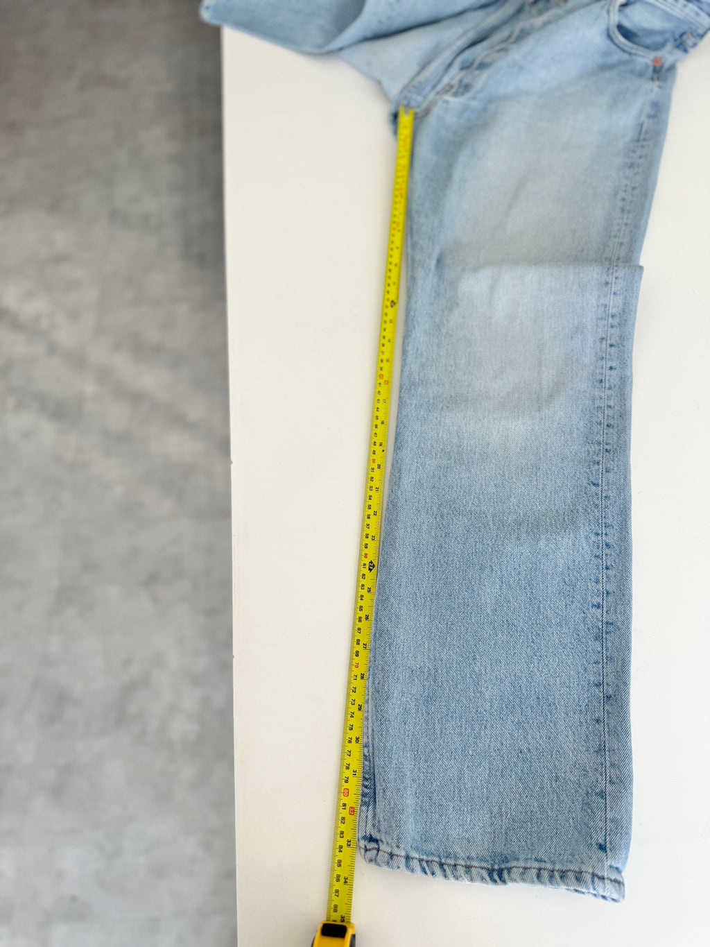 W36 L33 vintage Levis 501 35-36”” measured light blue 90s USA 501s