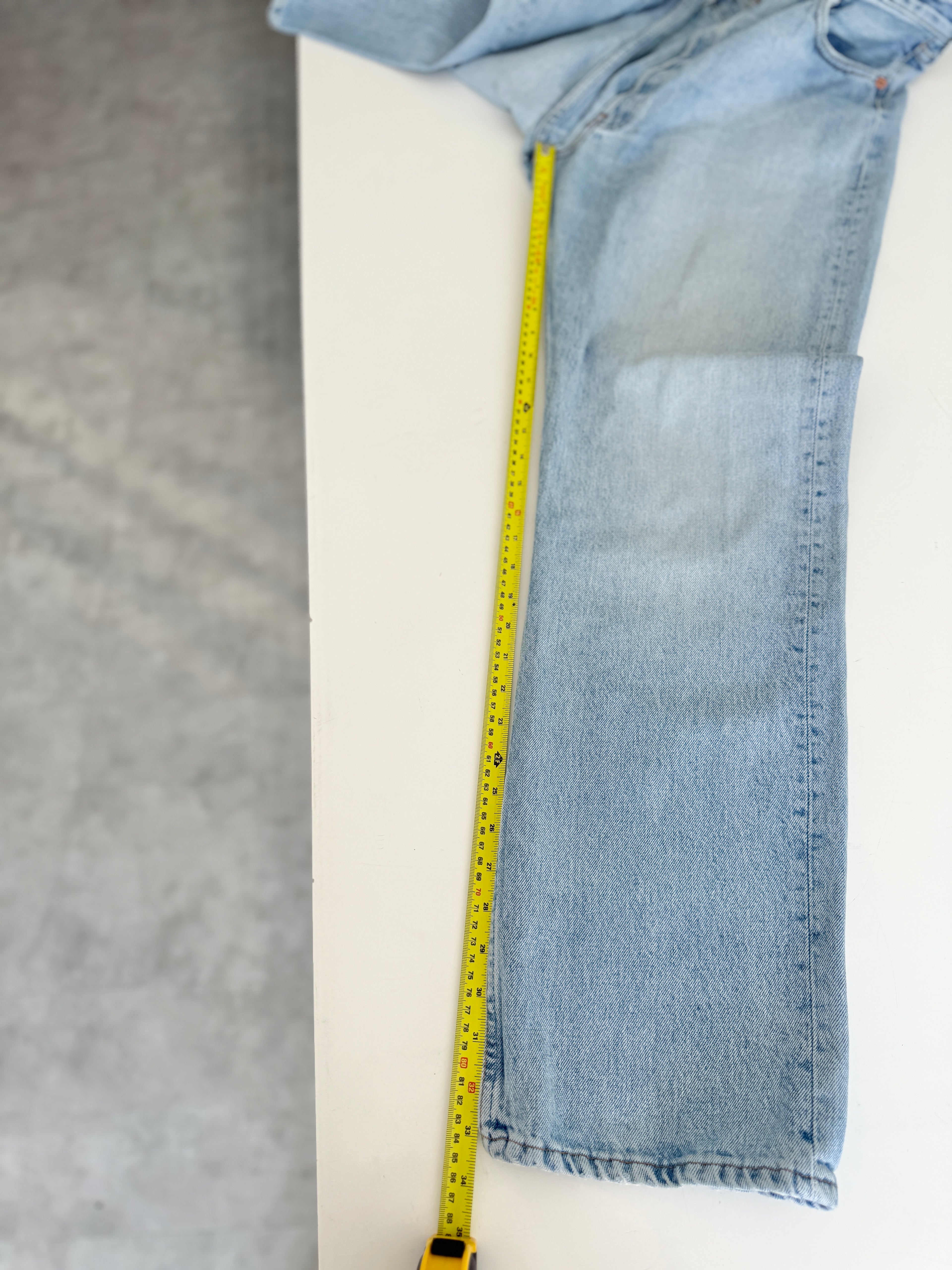 W36 L33 vintage Levis 501 35-36”” measured light blue 90s USA 501s