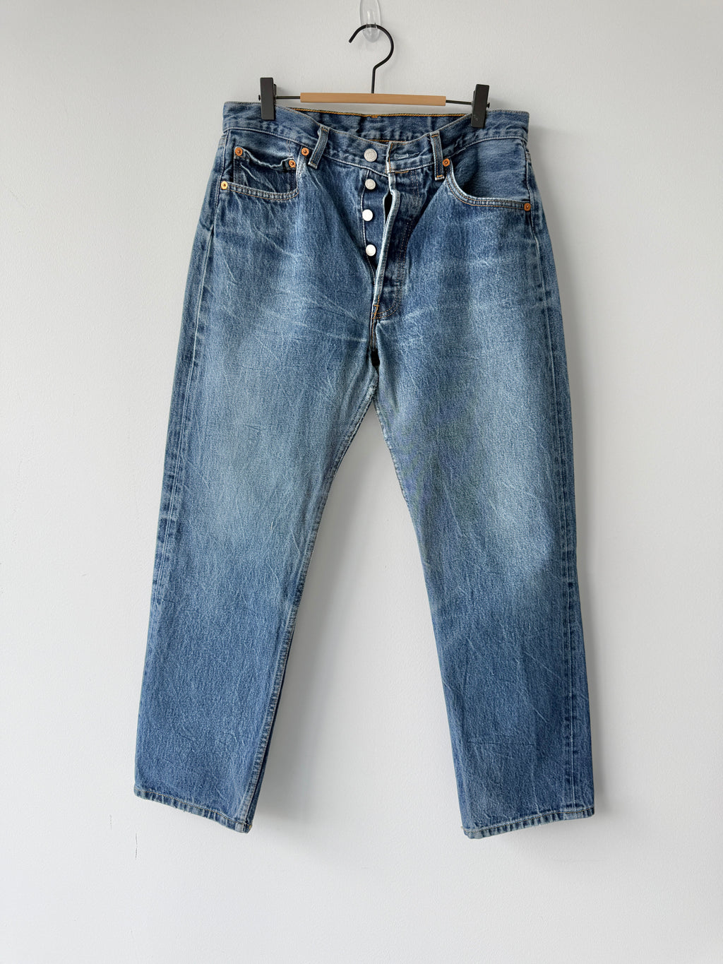 W31 L29 vintage Levis 501s 30/31” measured dark blue denim Levi’s 501s 90s