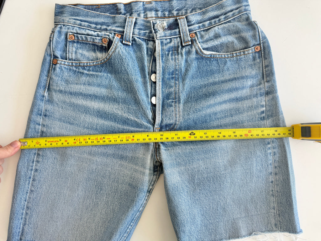 W27 vintage Levis 501 shorts 26/27” dark faded blue Levi’s 501s USA early 90s