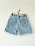 w29 Vintage Levi’s 901 button shorts light blue wash   Made in France 1995