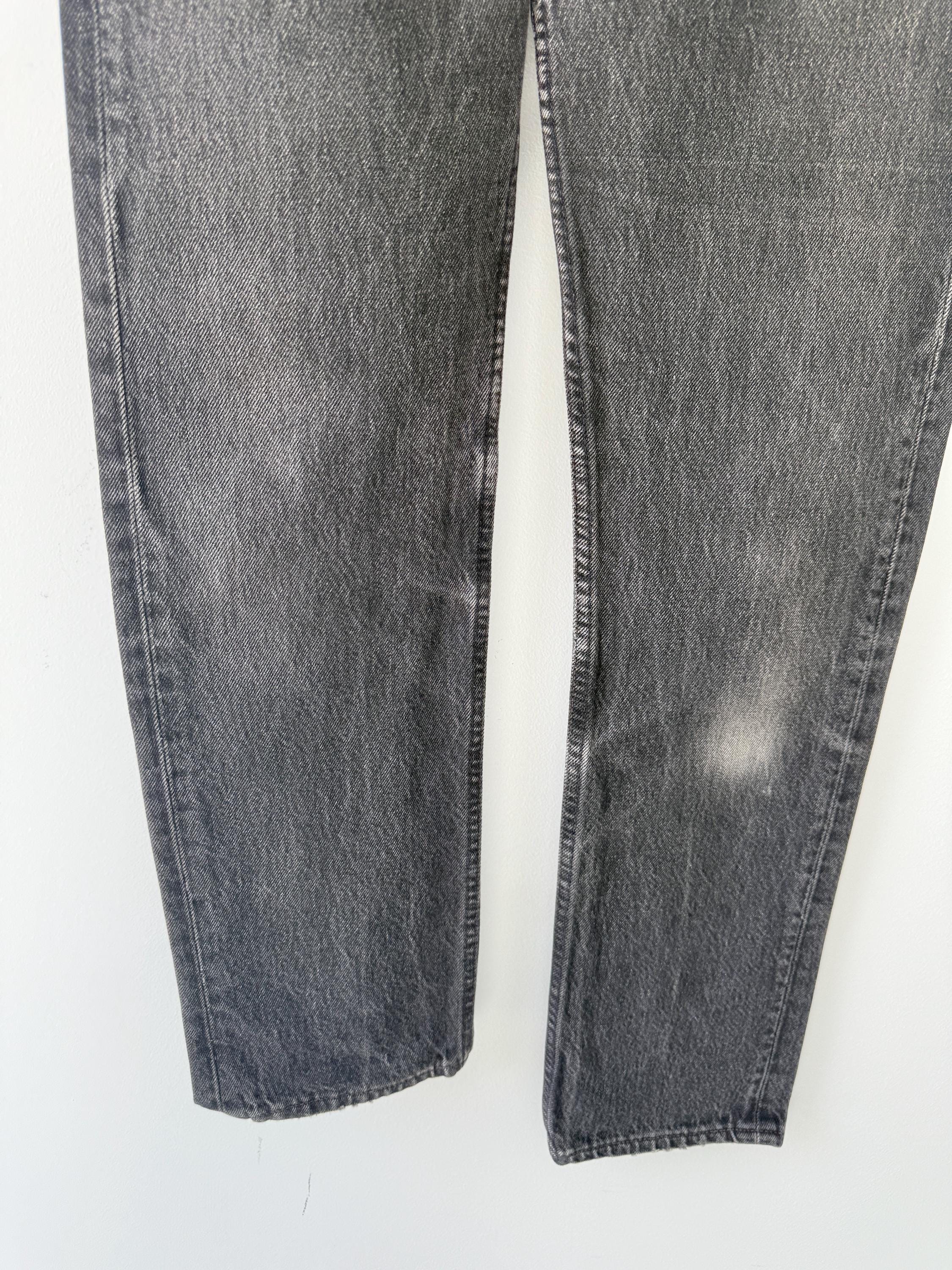 W24 L29 Levis 501 vintage 23-24” waist black faded grey 501s made in USA for women 90s