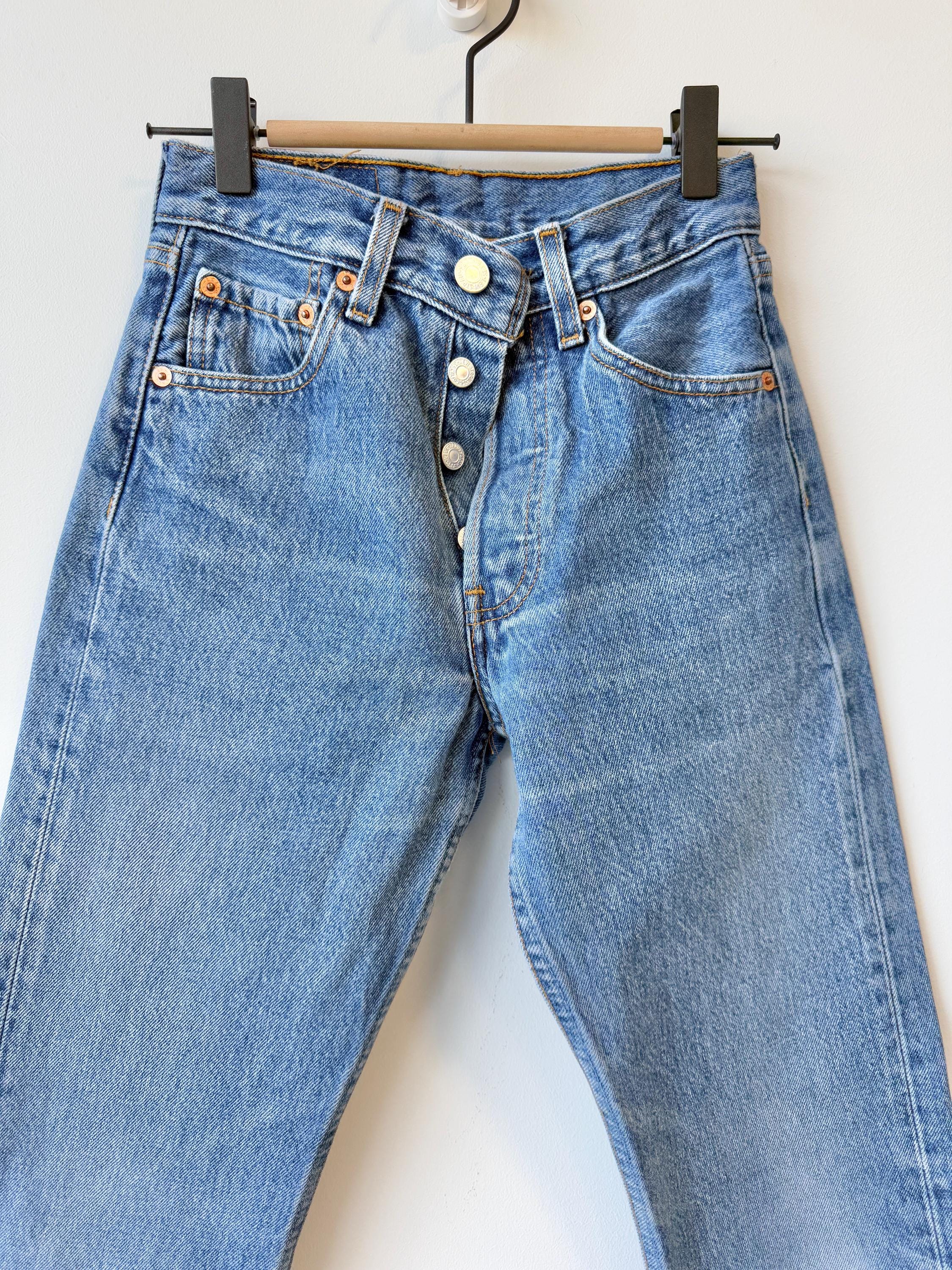 Levis 501 vintage w23 L29 medium blue 501s made 90s straight leg jeans 501 22”/23” waist (febuk)