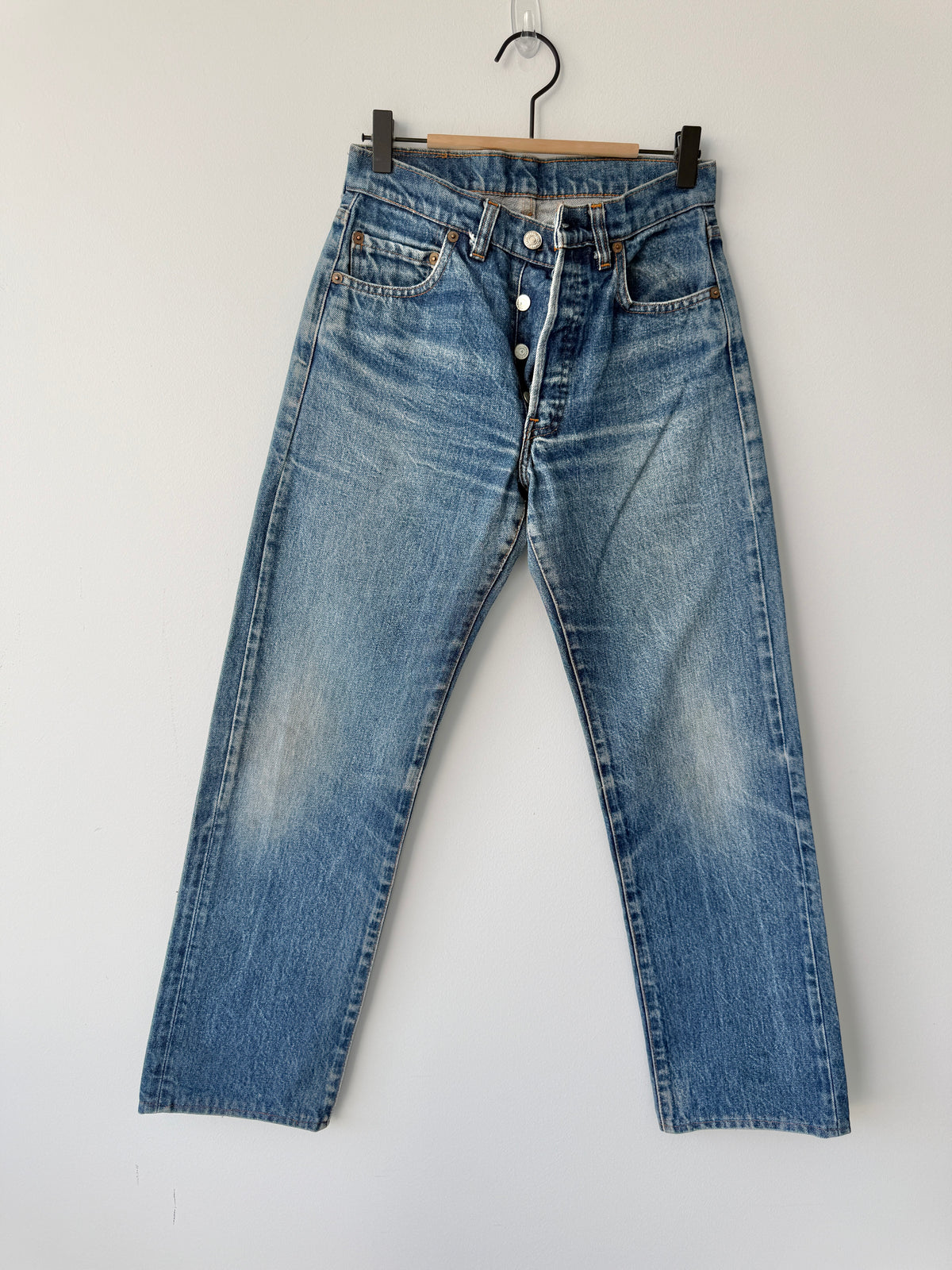 W26 L28 vintage Levis 501 dark blue 25/26” measured waist 501s 80s
