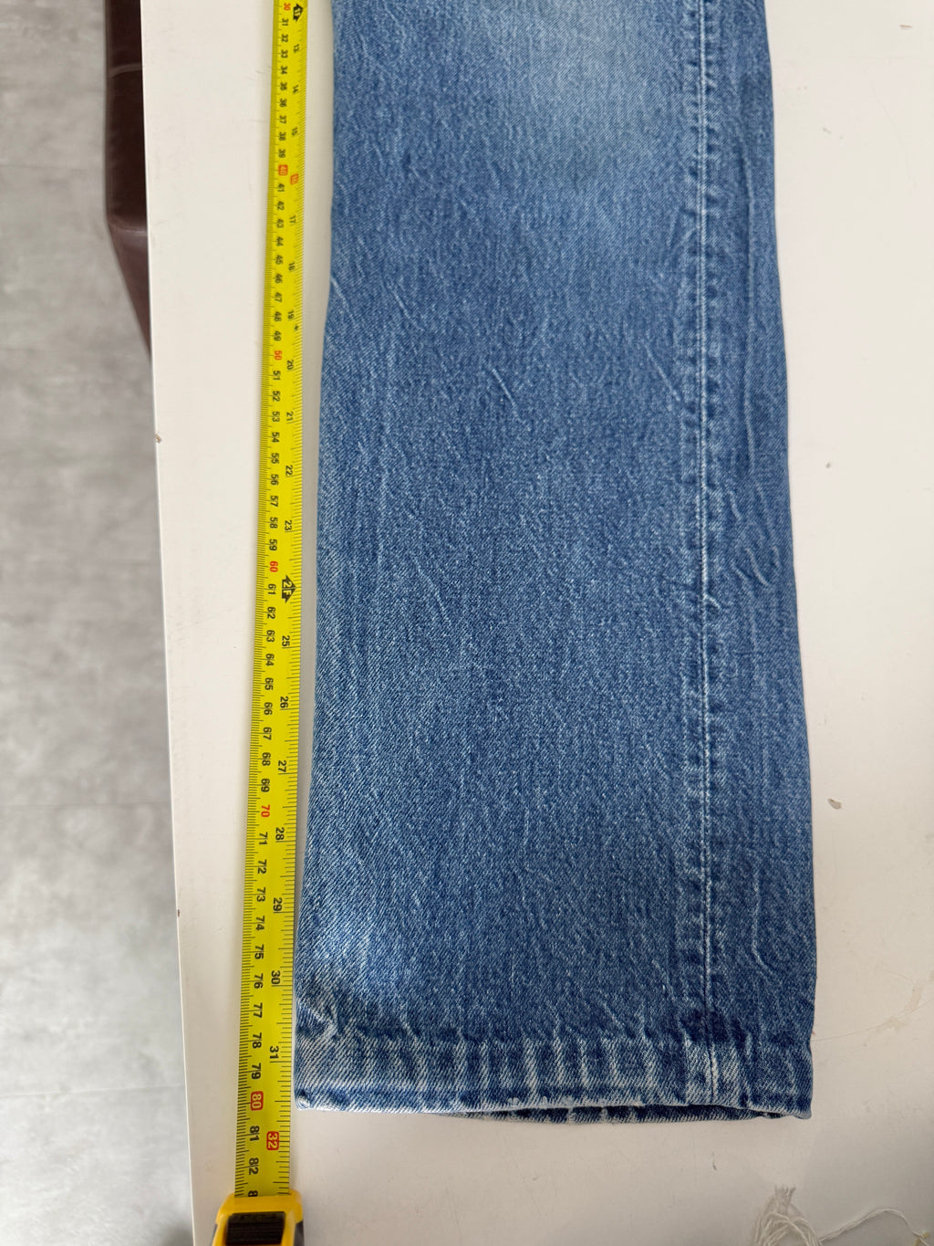 W31 L31 vintage Levis 501s 30/31” measured medium dark blue faded  early 90s 501s USA