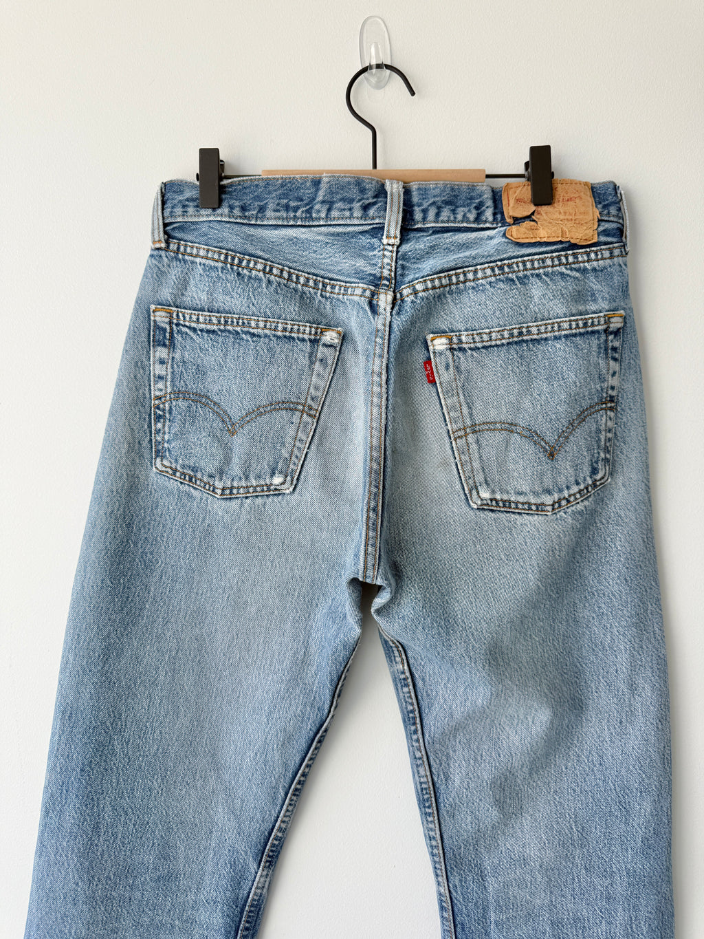 W32 L30 vintage Levis 501s 31/32” measured medium light blue fade 501s 80s