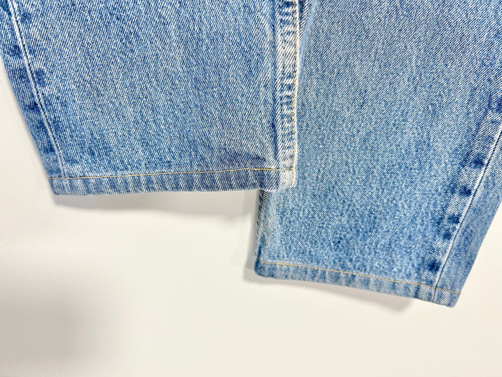 Levis 501 jeans w23 L27 medium blue denim faded blue wash light blue 501 vintage 501s