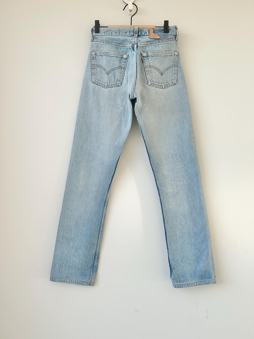 w27 L31 Levis 501 vintage faded blue  made in USA straight leg 90s Levi’s 501 USA vintage Levi’s 501