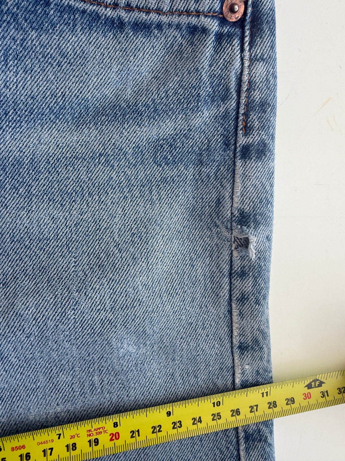 W30 vintage Levis 501 shorts 29/30” measured waist faded denim USA 501s