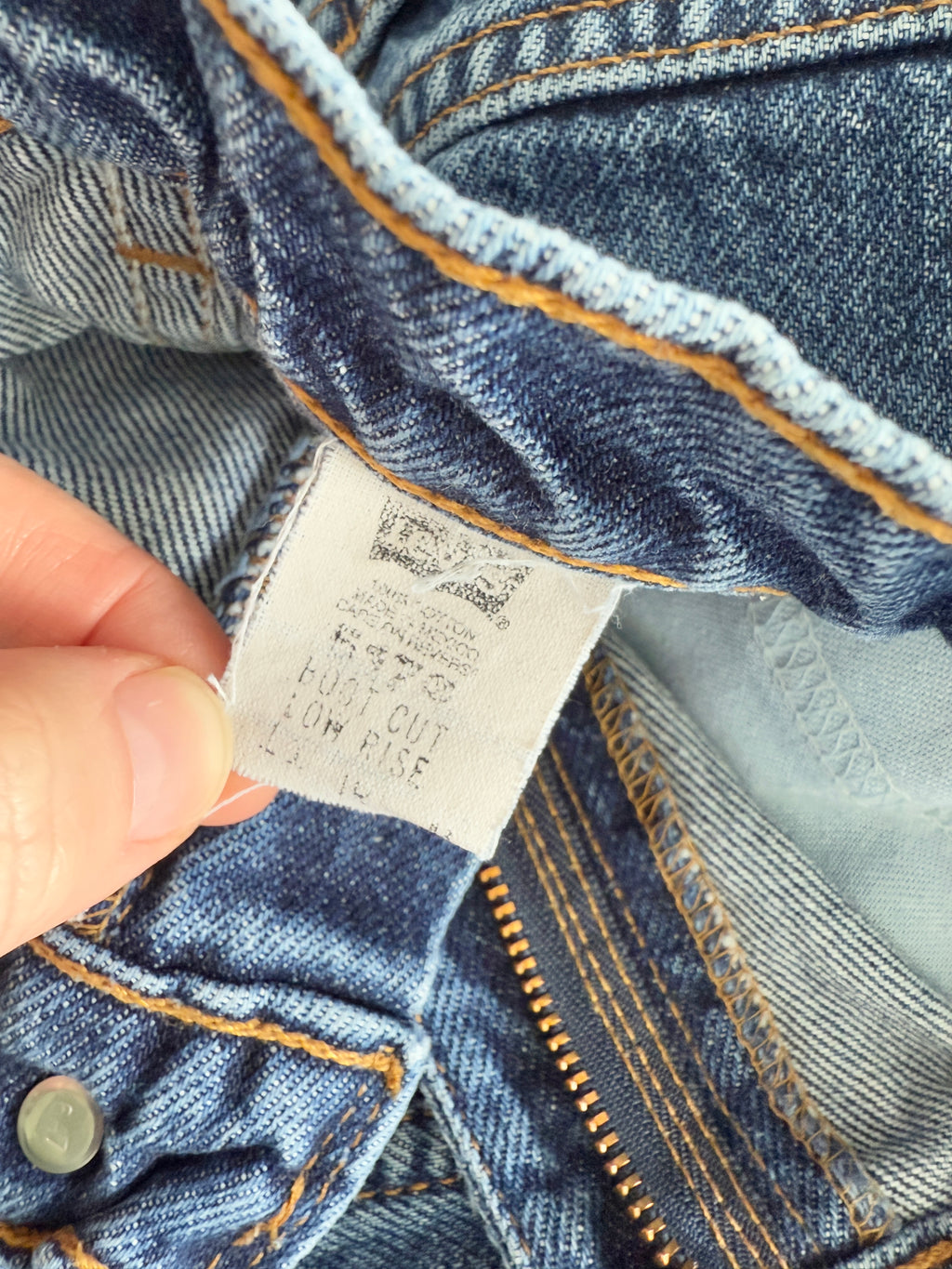 W28 L25 vintage Levis 517 28” measured dark blue 90s Levi’s 517s