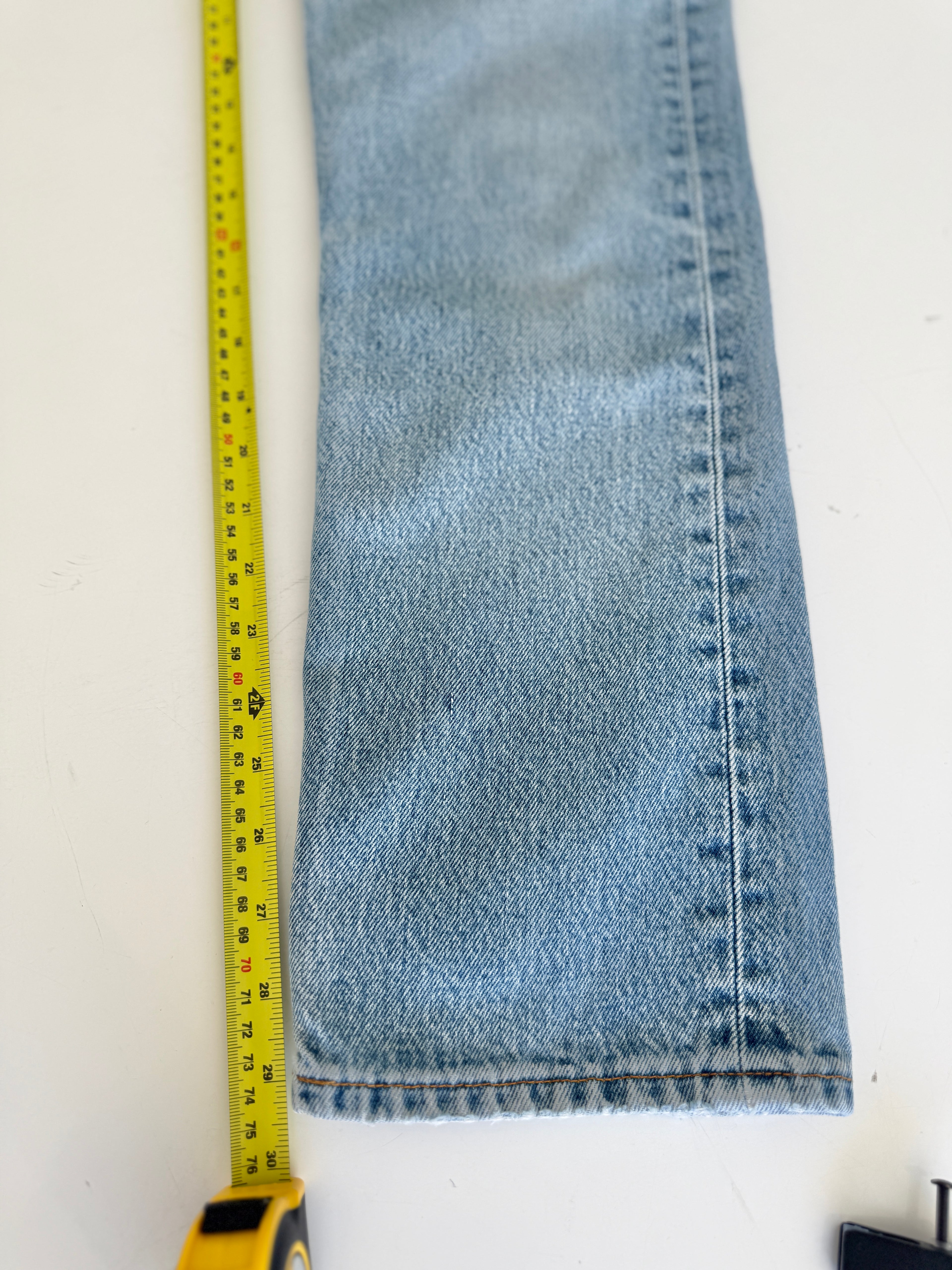 W25 L29 vintage Levis 501 24/25” measured denim medium faded blue 90’s levi’s 501s