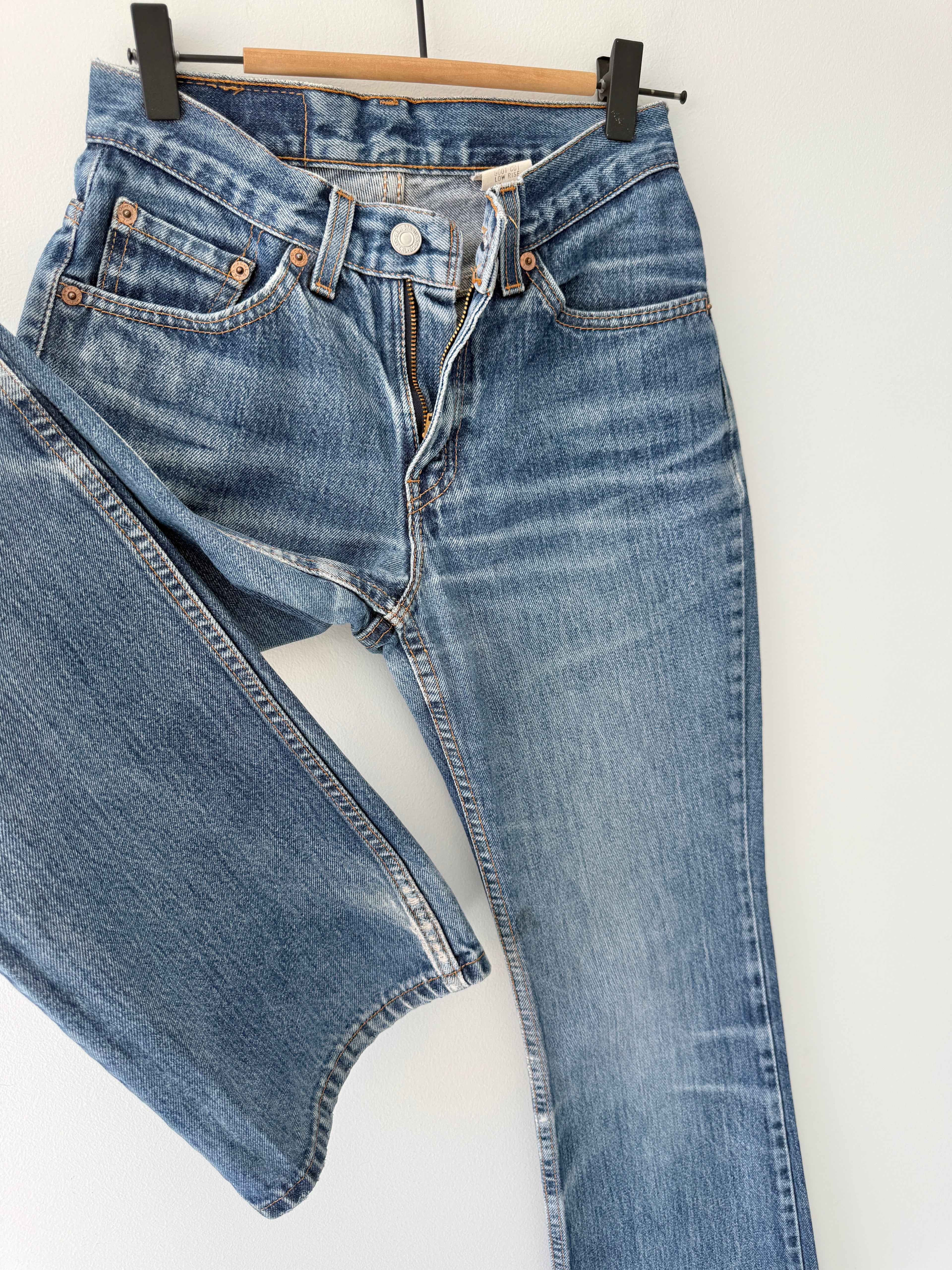W24 L31 vintage Levis 517 24” measured waist dark faded blue USA 90s 517s