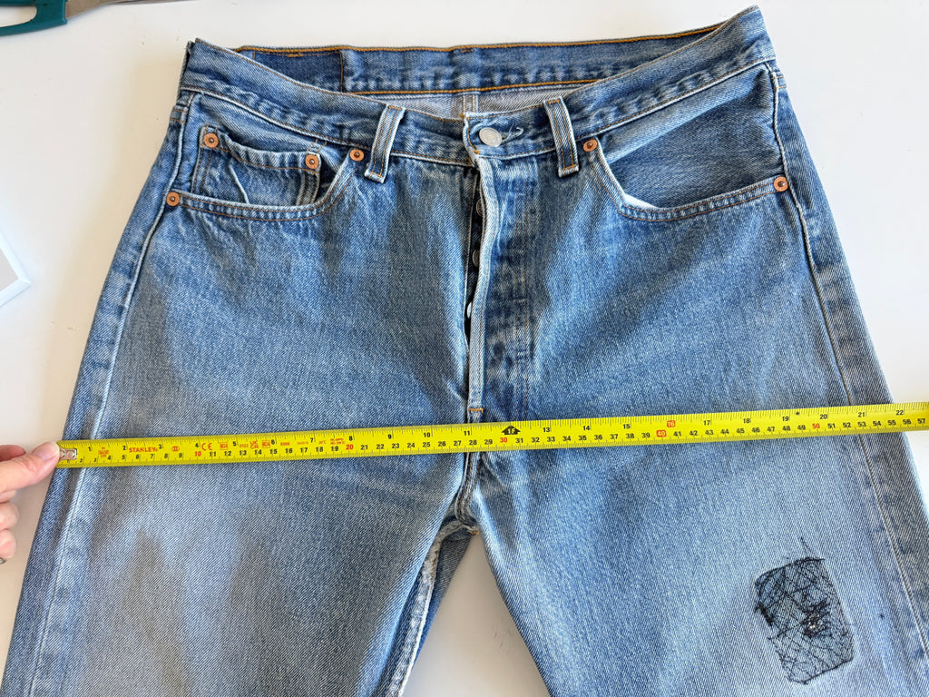 W31 L30 vintage Levis 501xx 31” measured fade whiskers USA 501s 90s