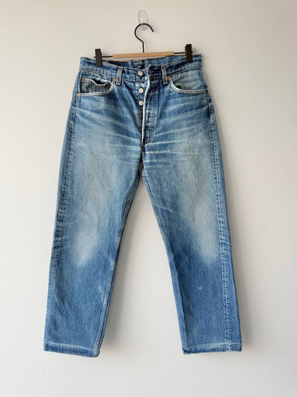 W29 L29 vintage Levis 501 dark faded blue 28/29” measured waist 501s 90s USA