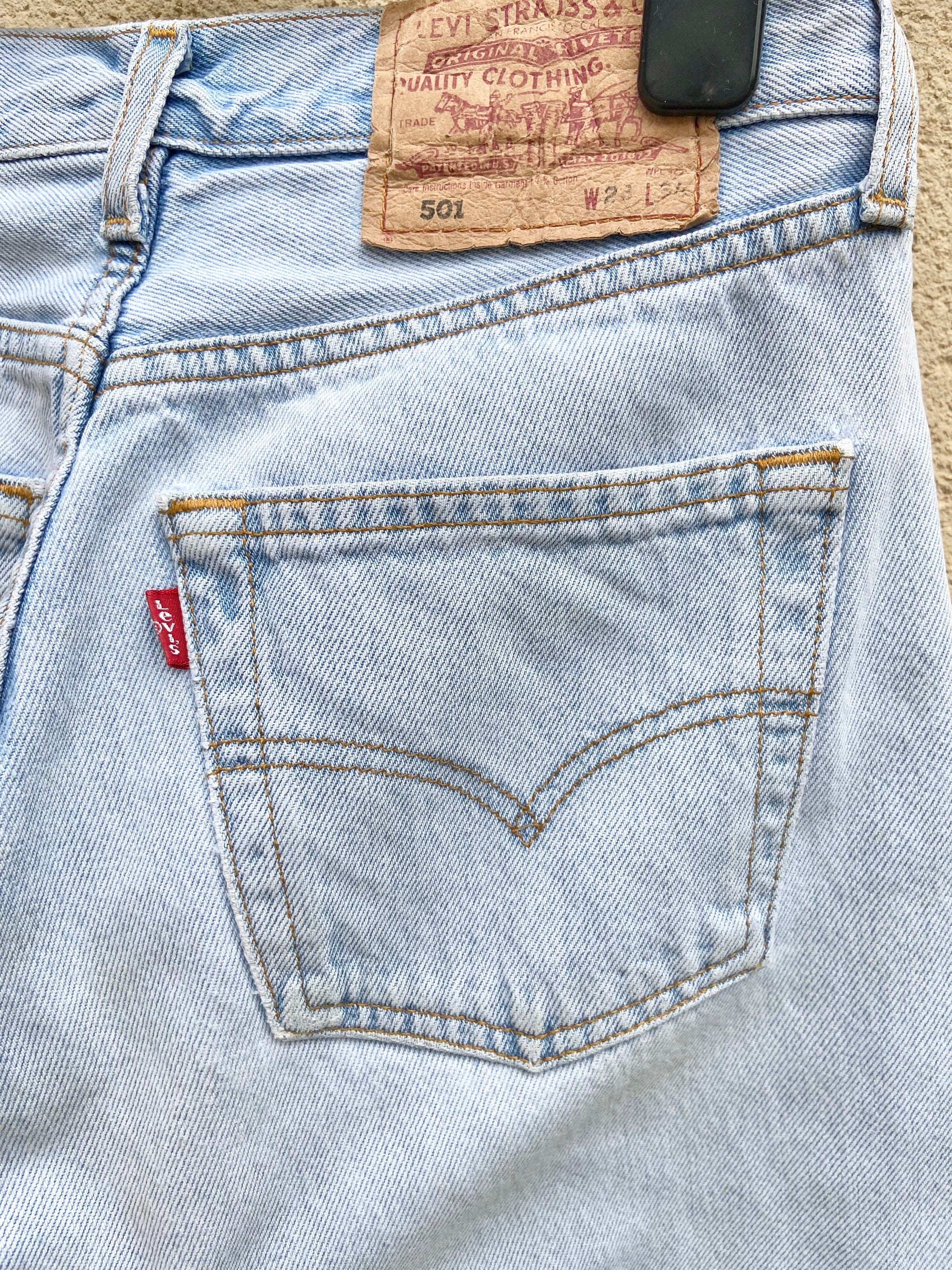 Vintage Levi’s 501 w26” L33”  1998