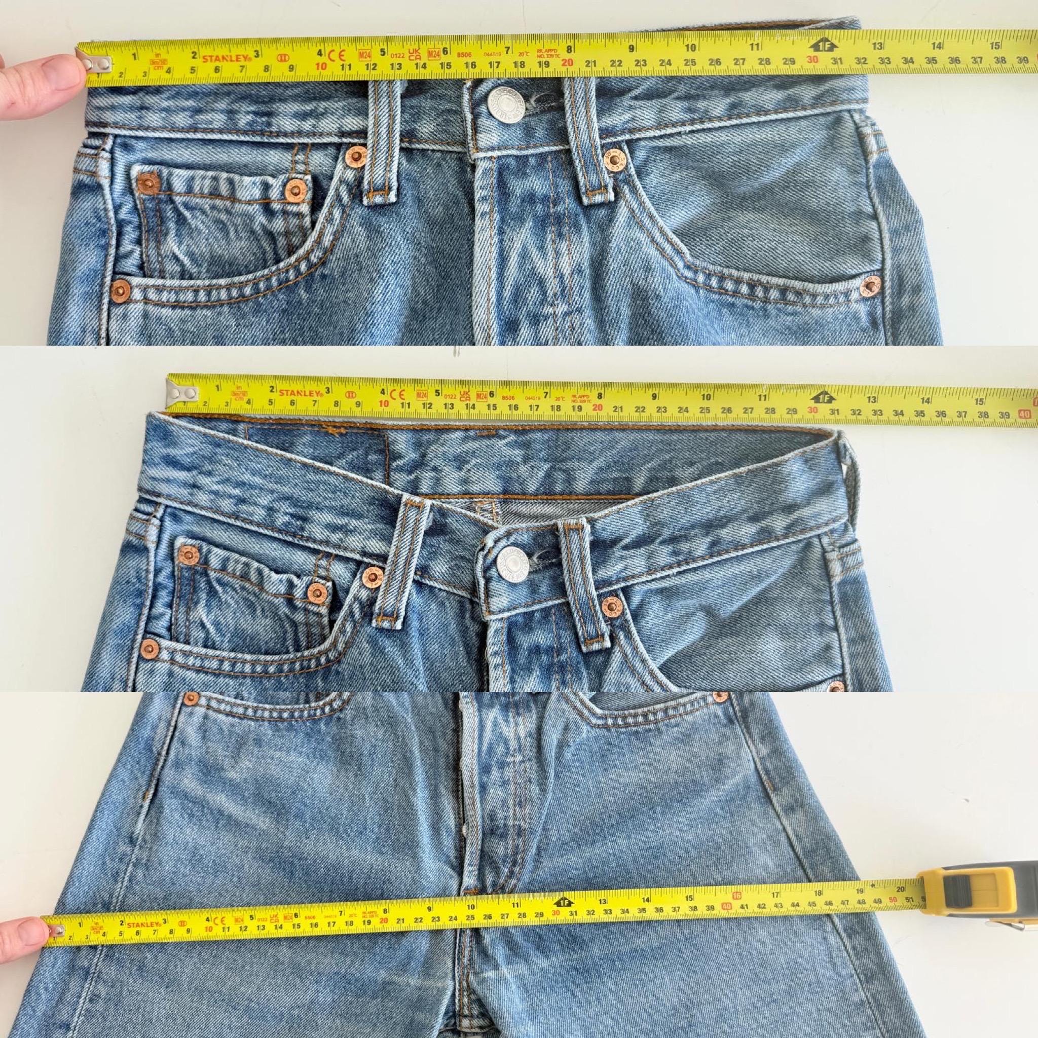 w25 L31 Levis 501 24-25” waist vintage medium blue faded blue 501s  straight leg jeans