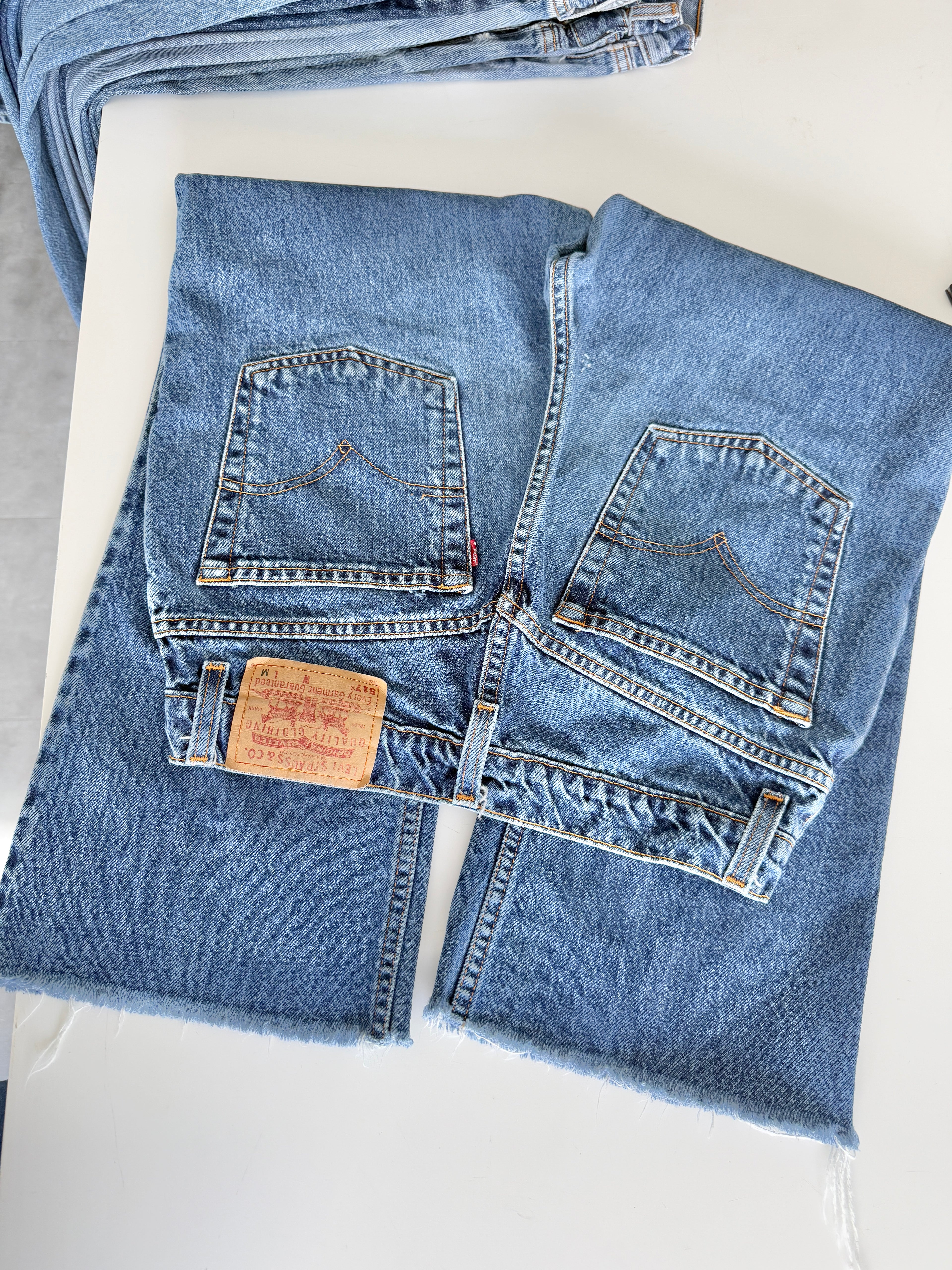 W28 L25 vintage Levis 517 28” measured dark blue 90s Levi’s 517s