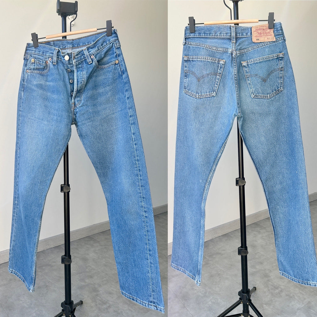 w27 L29 Levis 501 jeans medium blue denim 90s vintage Levi’s 501s blue 501s