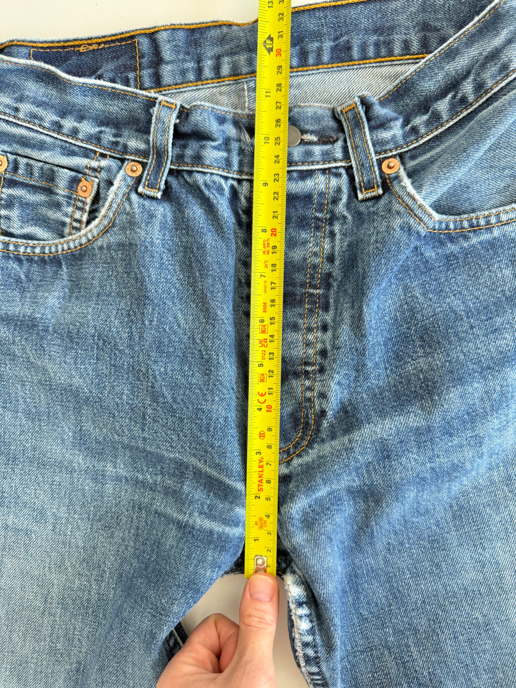 W27 L30 vintage Levis 501 26/27” measured waist dark faded blue 501s Y2K