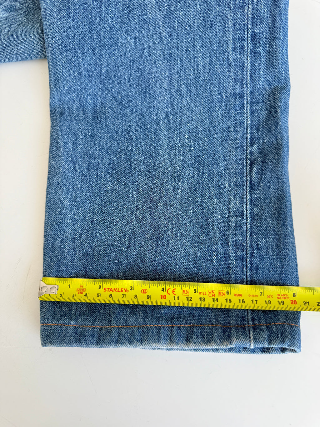 W31 L29 vintage Levis 501s 30/31” measured dark fade blue 90s 501s