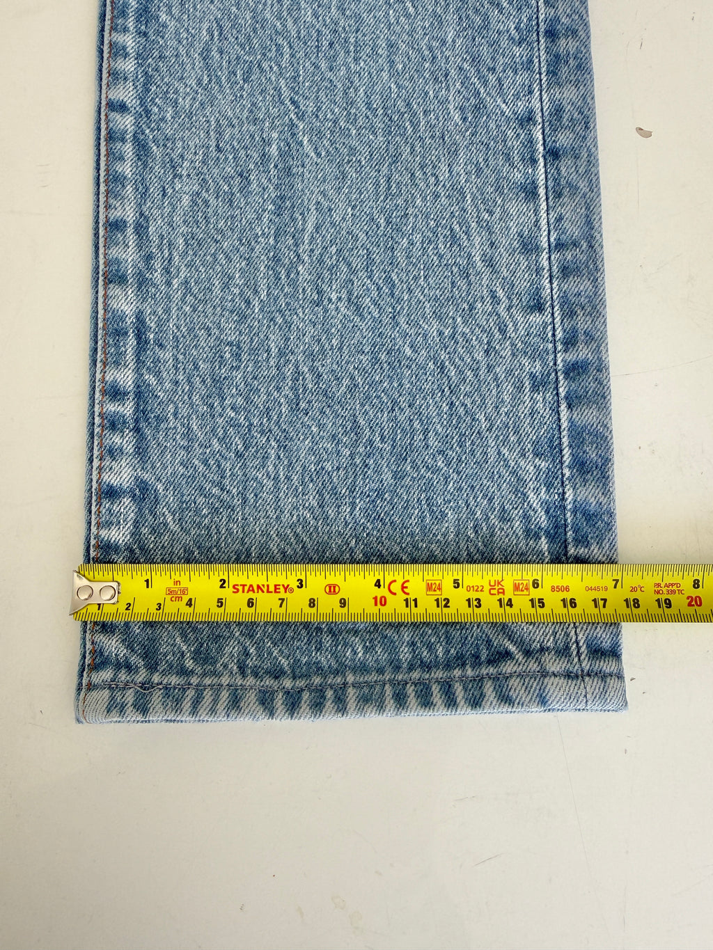 W24 L28 vintage Levis 501 24” light blue Levi’s 501s 80s